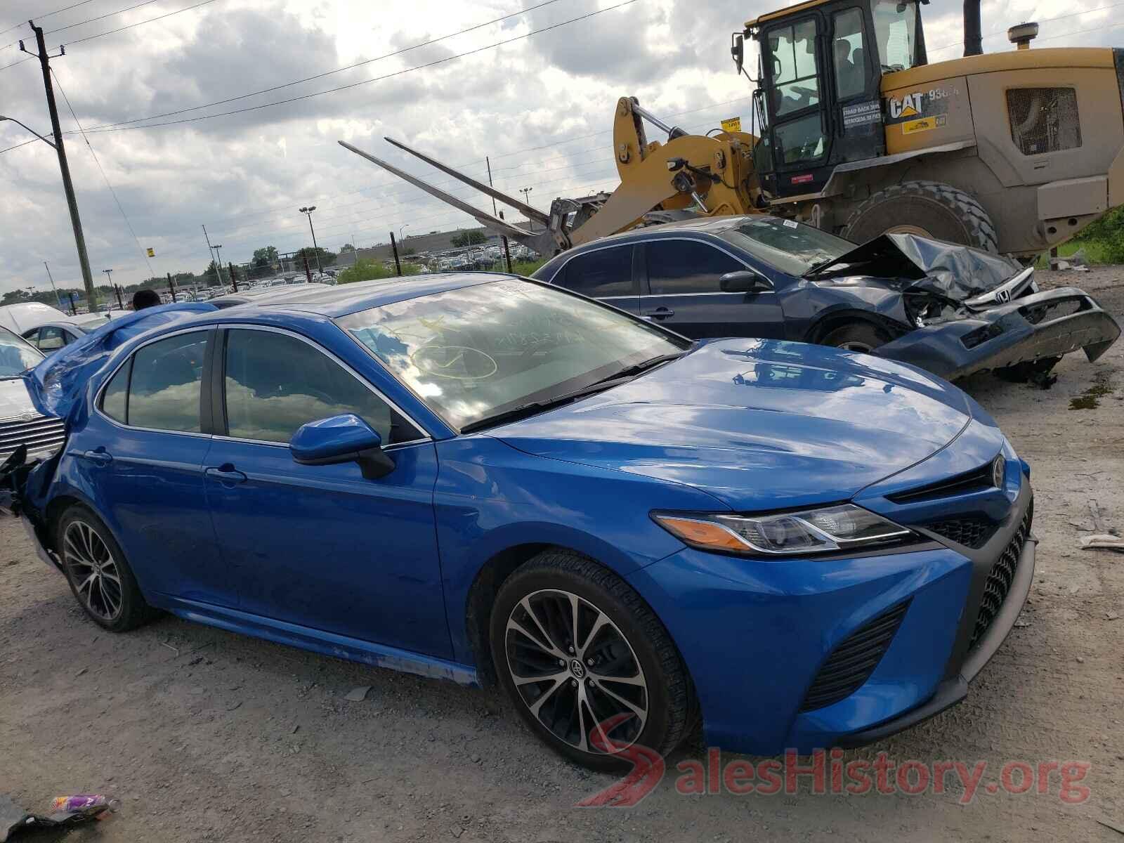 4T1B11HK1JU051627 2018 TOYOTA CAMRY