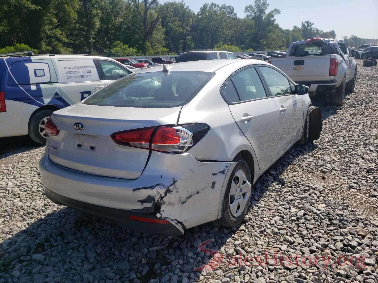 3KPFL4A79HE102212 2017 KIA FORTE