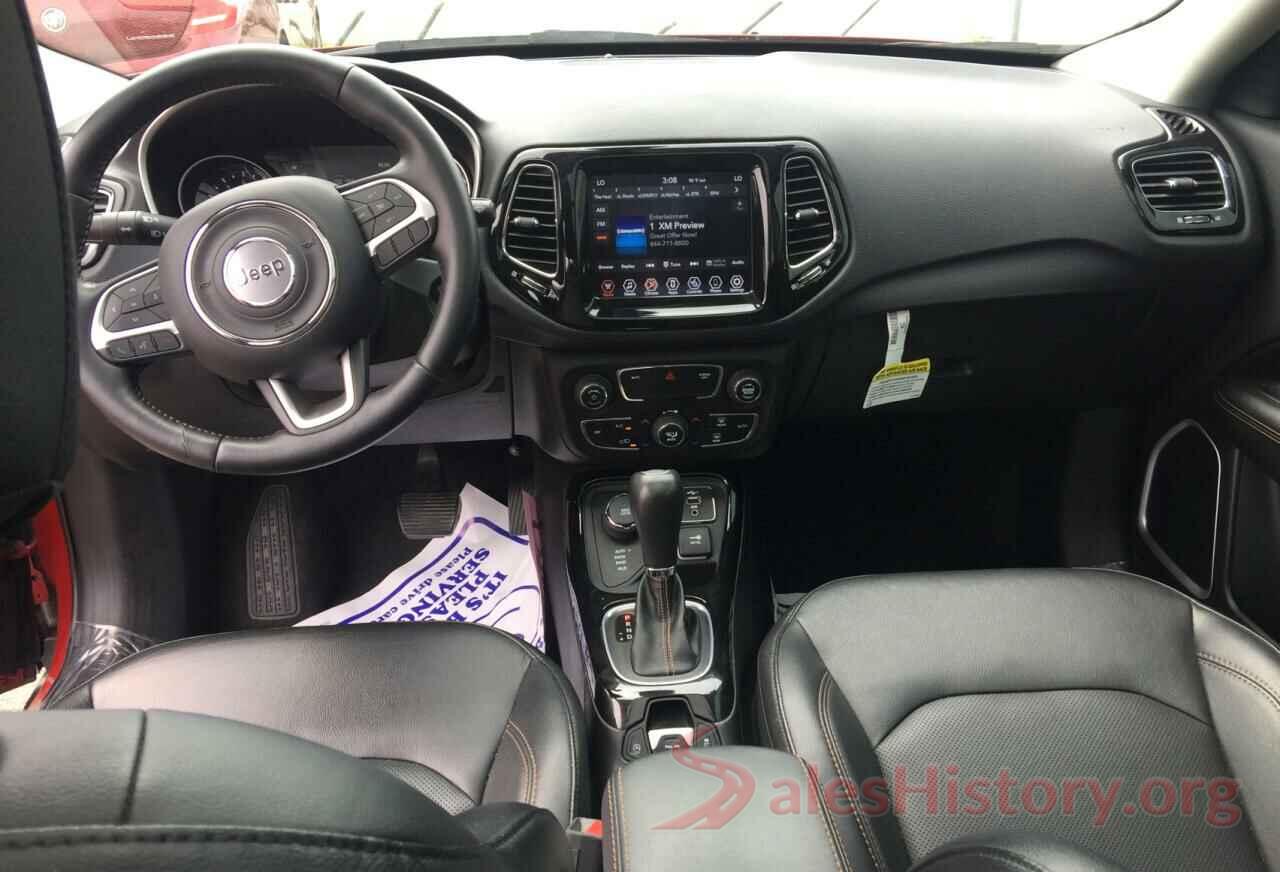 3C4NJDCB4KT672611 2019 JEEP COMPASS