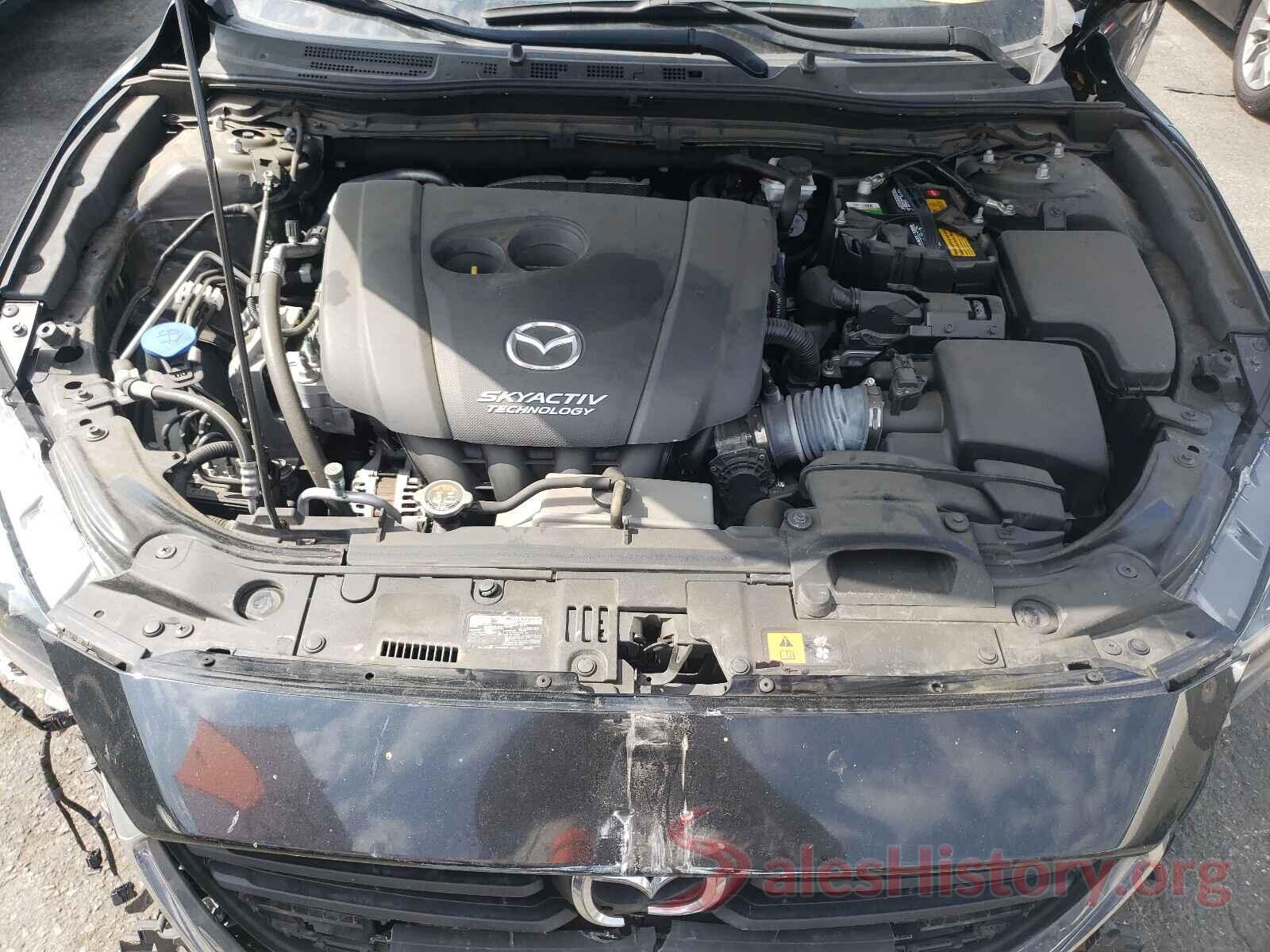 3MZBN1U74JM215044 2018 MAZDA 3