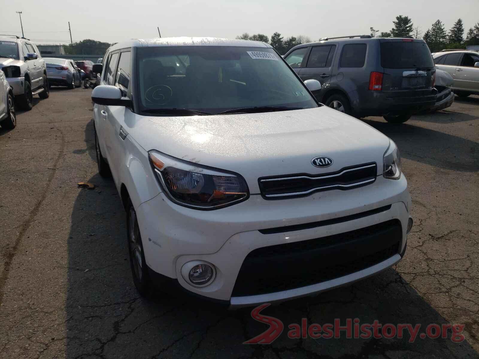 KNDJP3A55J7507089 2018 KIA SOUL