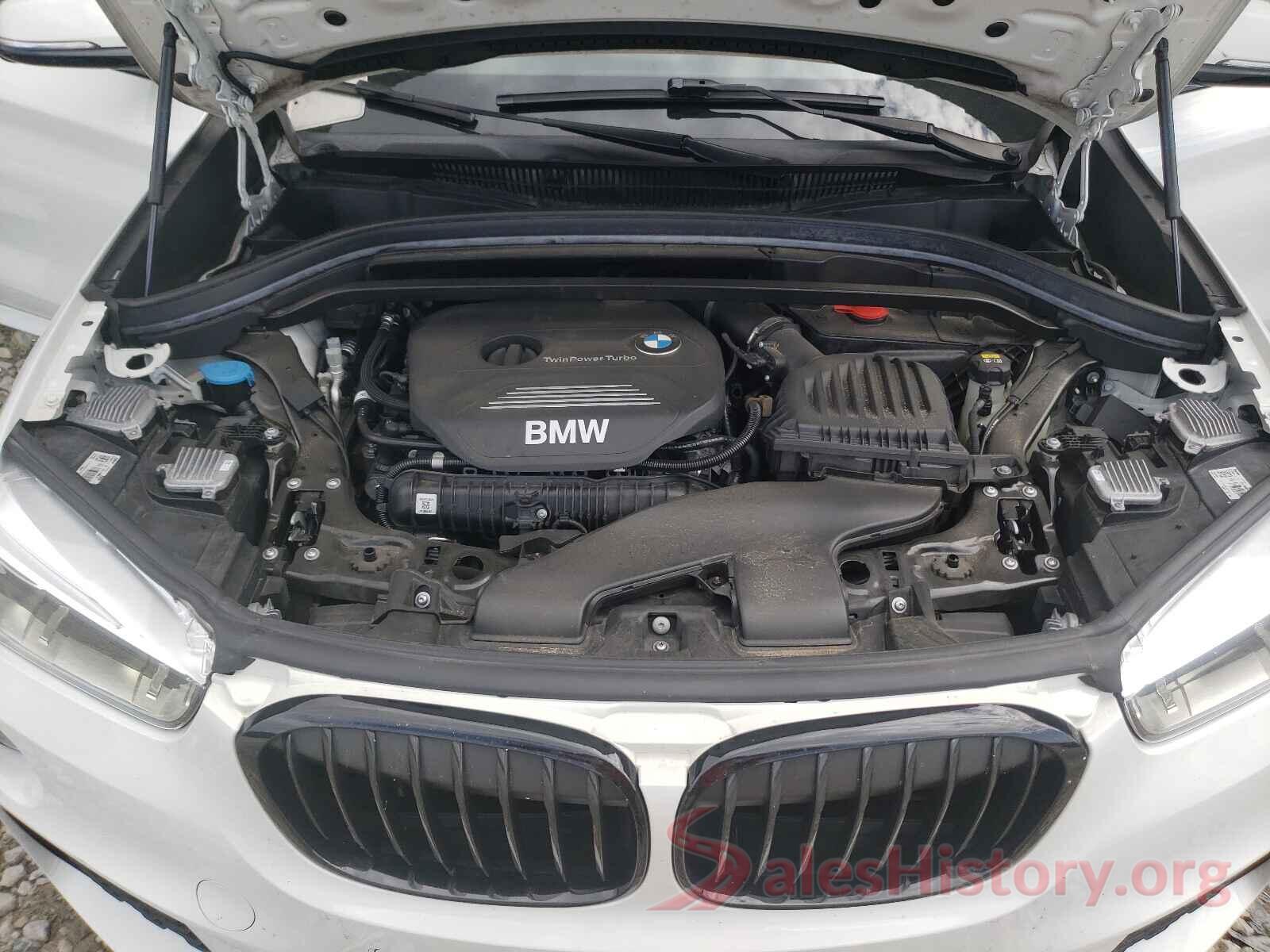 WBXHU7C32J5H40231 2018 BMW X1