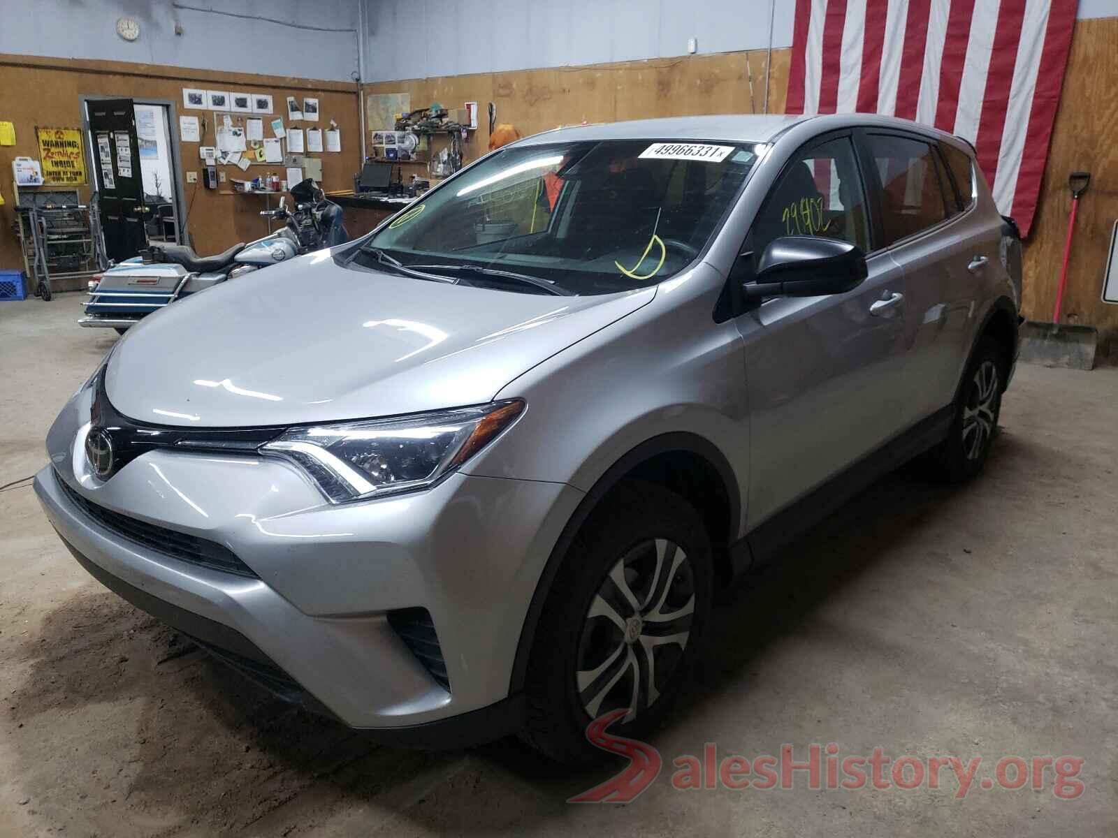 2T3BFREV3JW843963 2018 TOYOTA RAV4