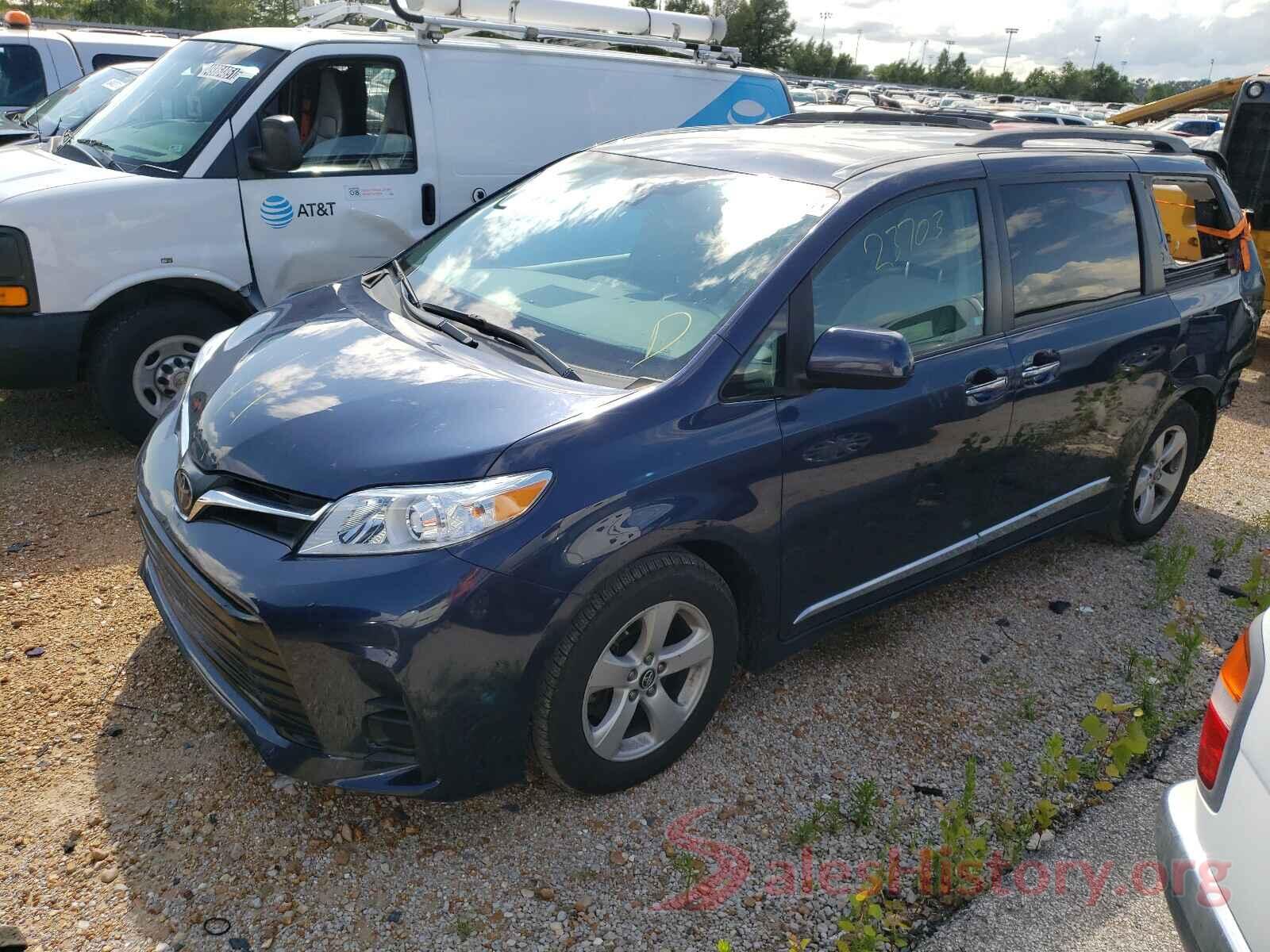 5TDKZ3DC7KS990858 2019 TOYOTA SIENNA