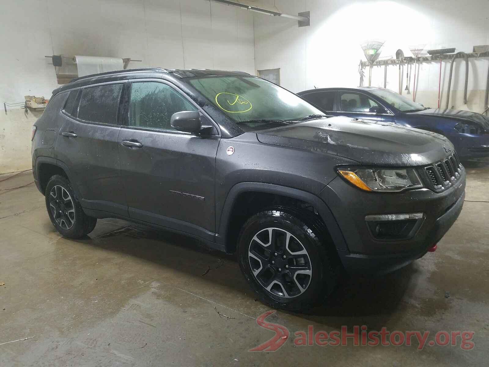 3C4NJDDB9KT671551 2019 JEEP COMPASS