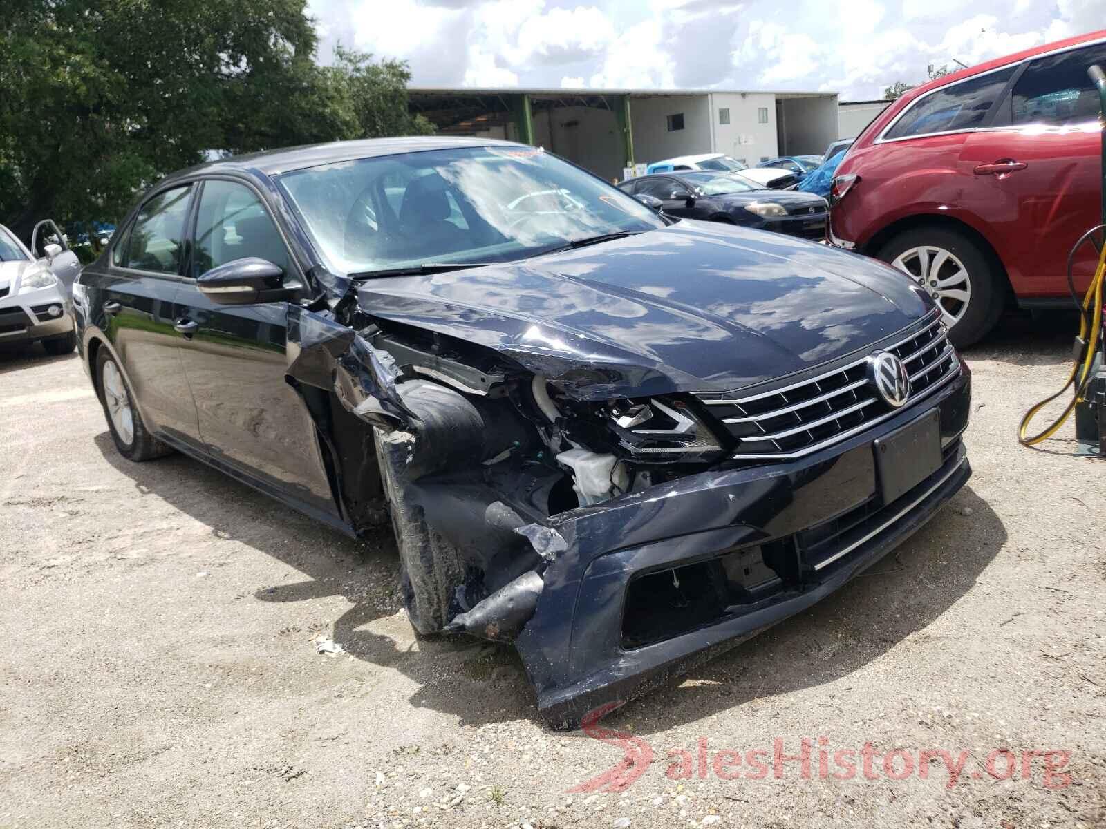 1VWAA7A38JC009755 2018 VOLKSWAGEN PASSAT