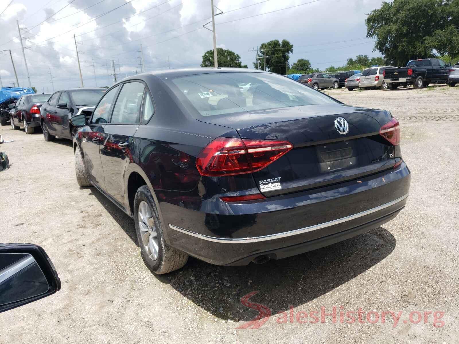 1VWAA7A38JC009755 2018 VOLKSWAGEN PASSAT