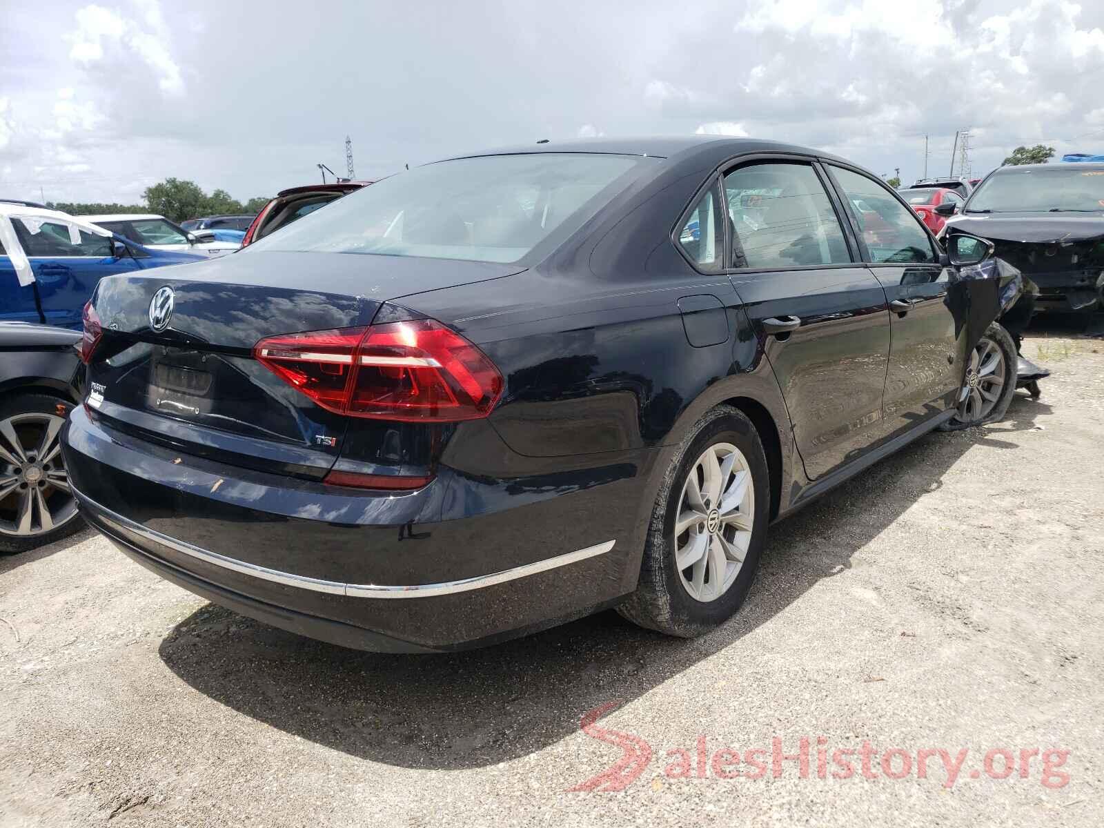 1VWAA7A38JC009755 2018 VOLKSWAGEN PASSAT