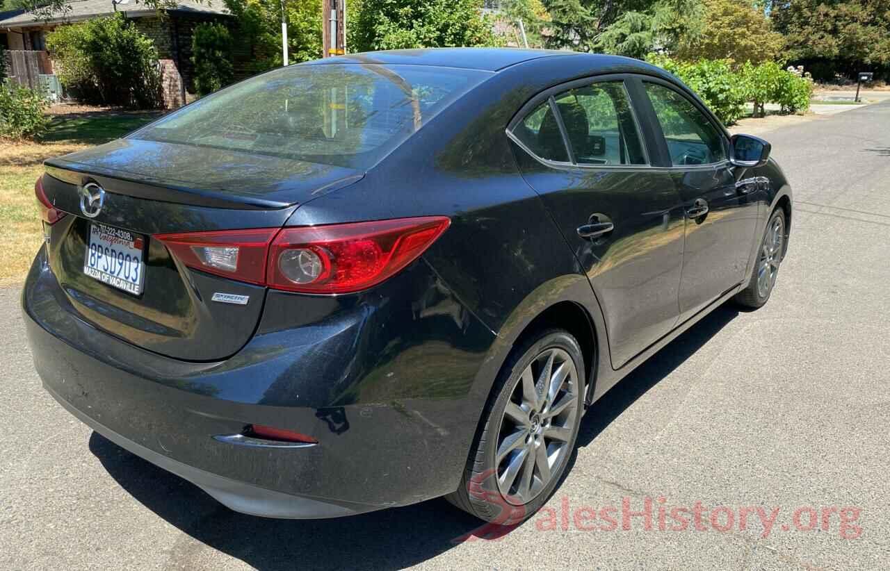 3MZBN1V3XJM203766 2018 MAZDA 3