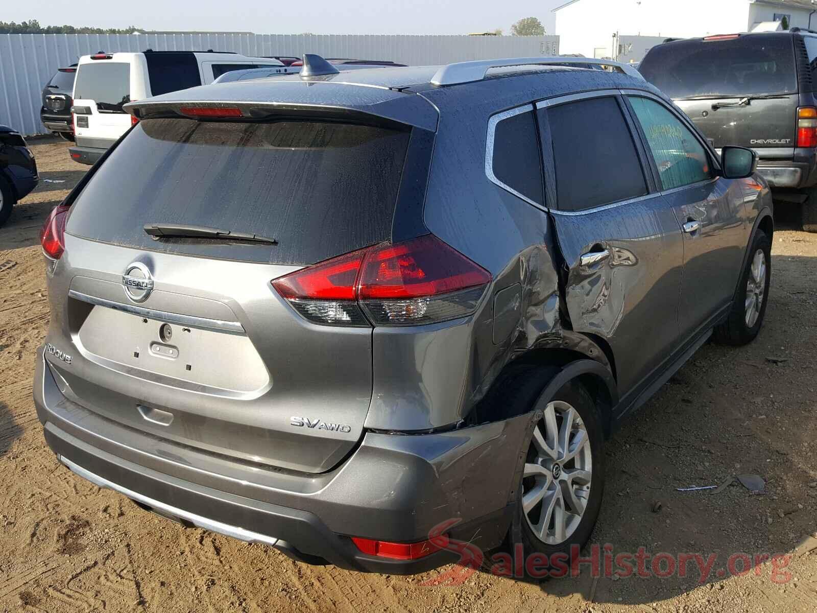 KNMAT2MV8JP555879 2018 NISSAN ROGUE