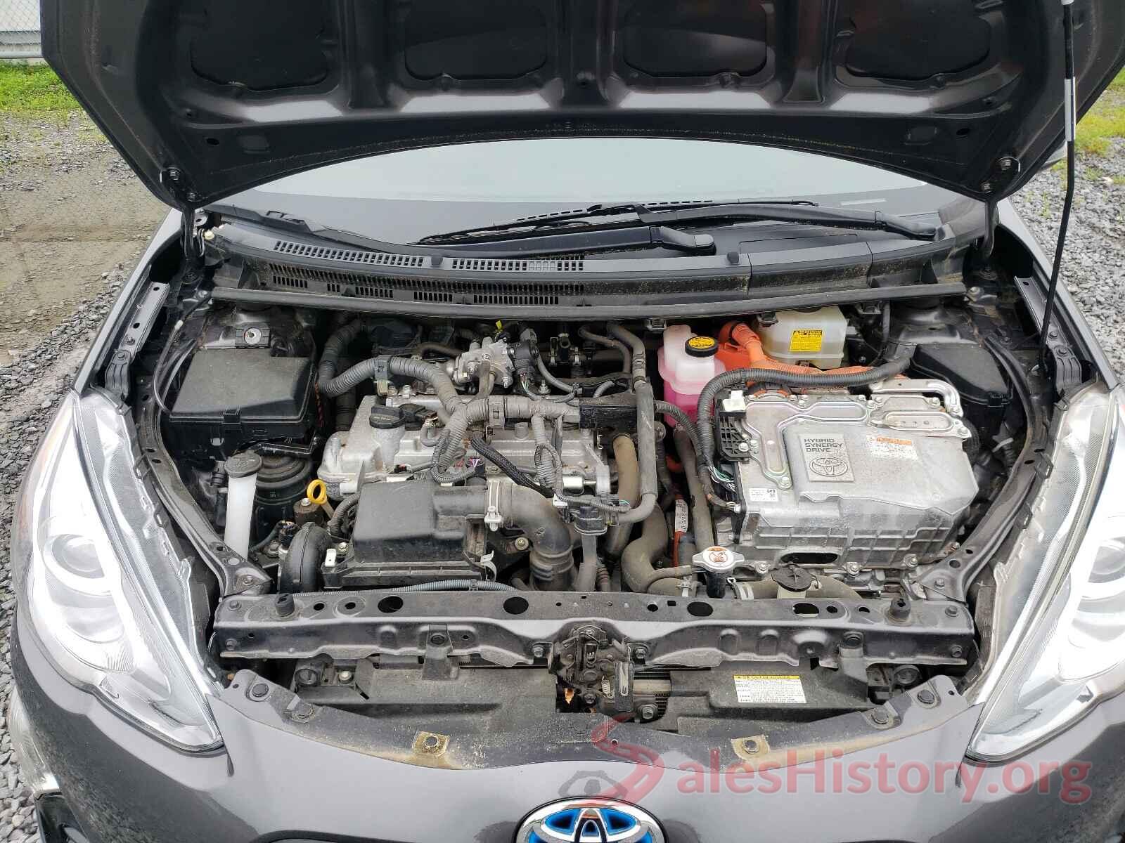 JTDKDTB34H1592742 2017 TOYOTA PRIUS