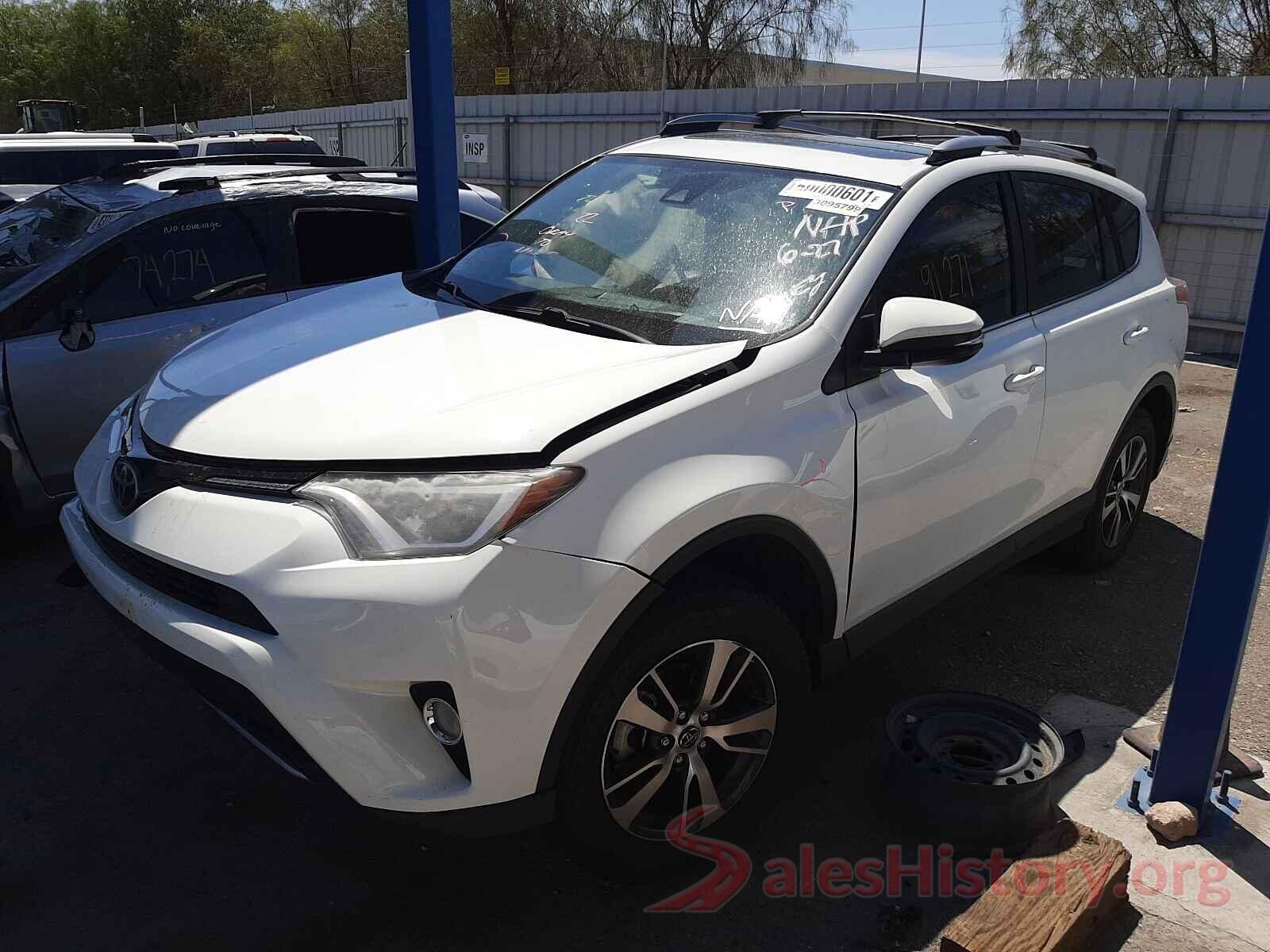 JTMWFREV4HJ138339 2017 TOYOTA RAV4