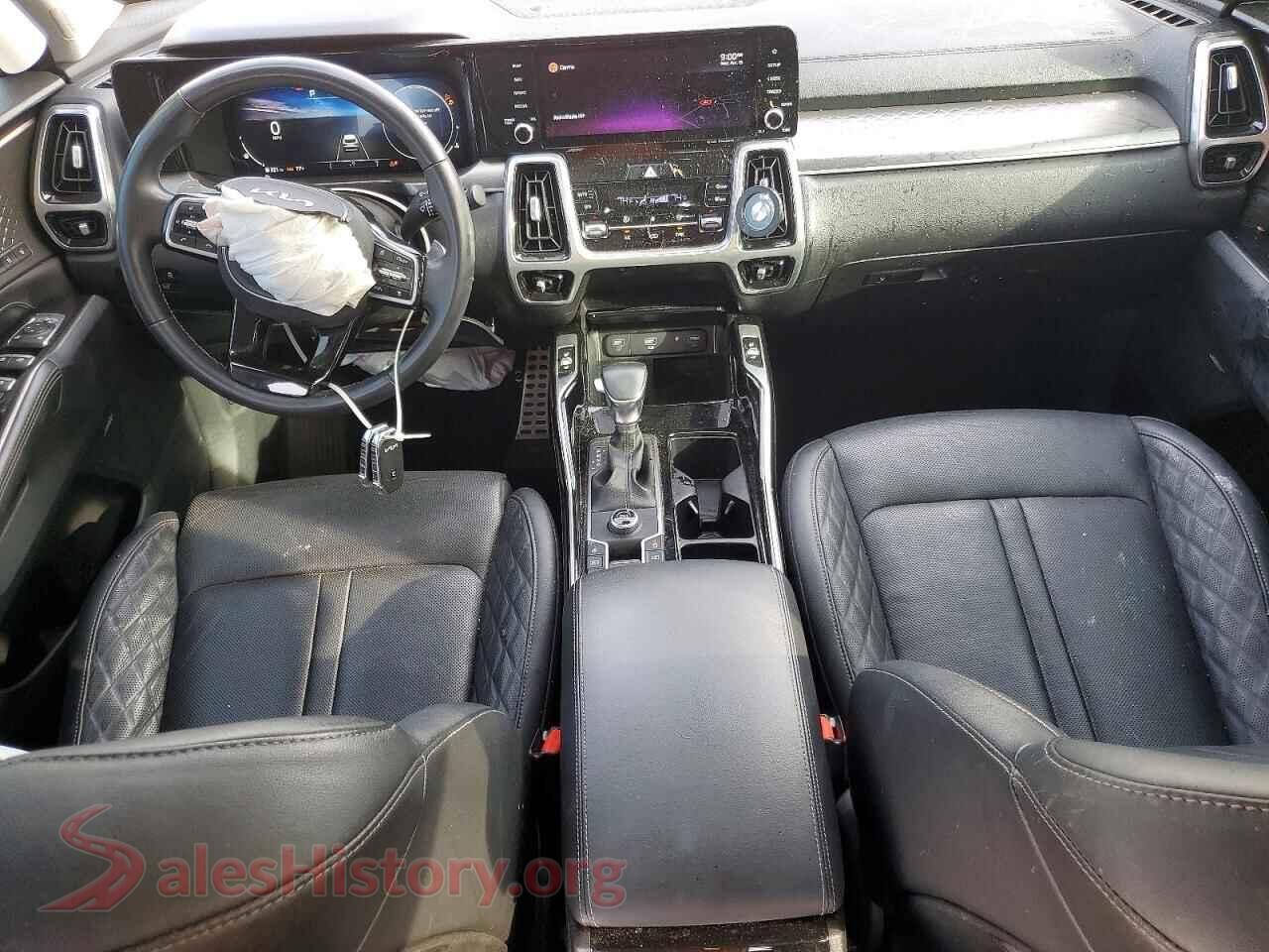 2022 KIA SORENTO VIN 5XYRK4LF9NG097399, interior dashboard