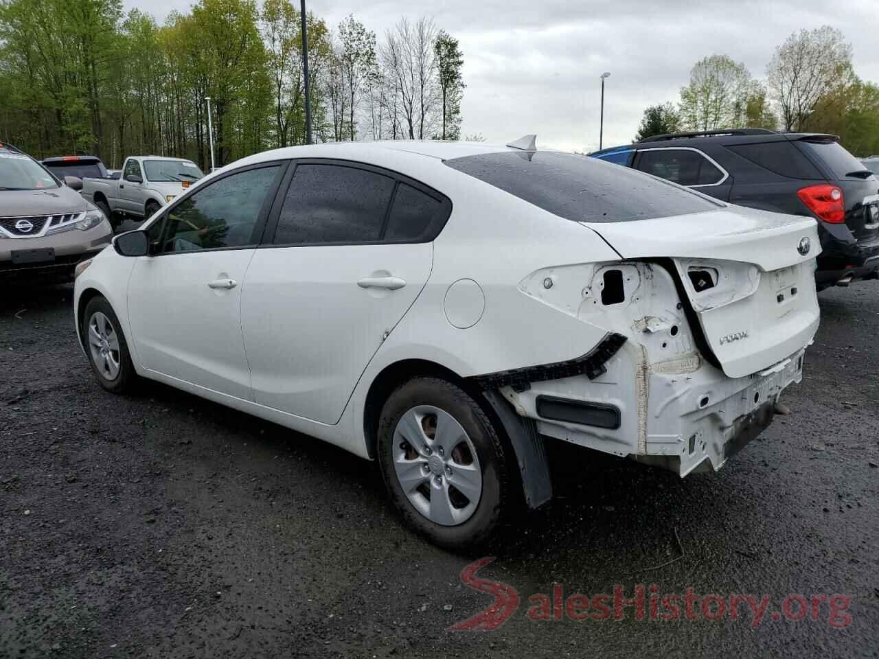 3KPFK4A7XHE049877 2017 KIA FORTE