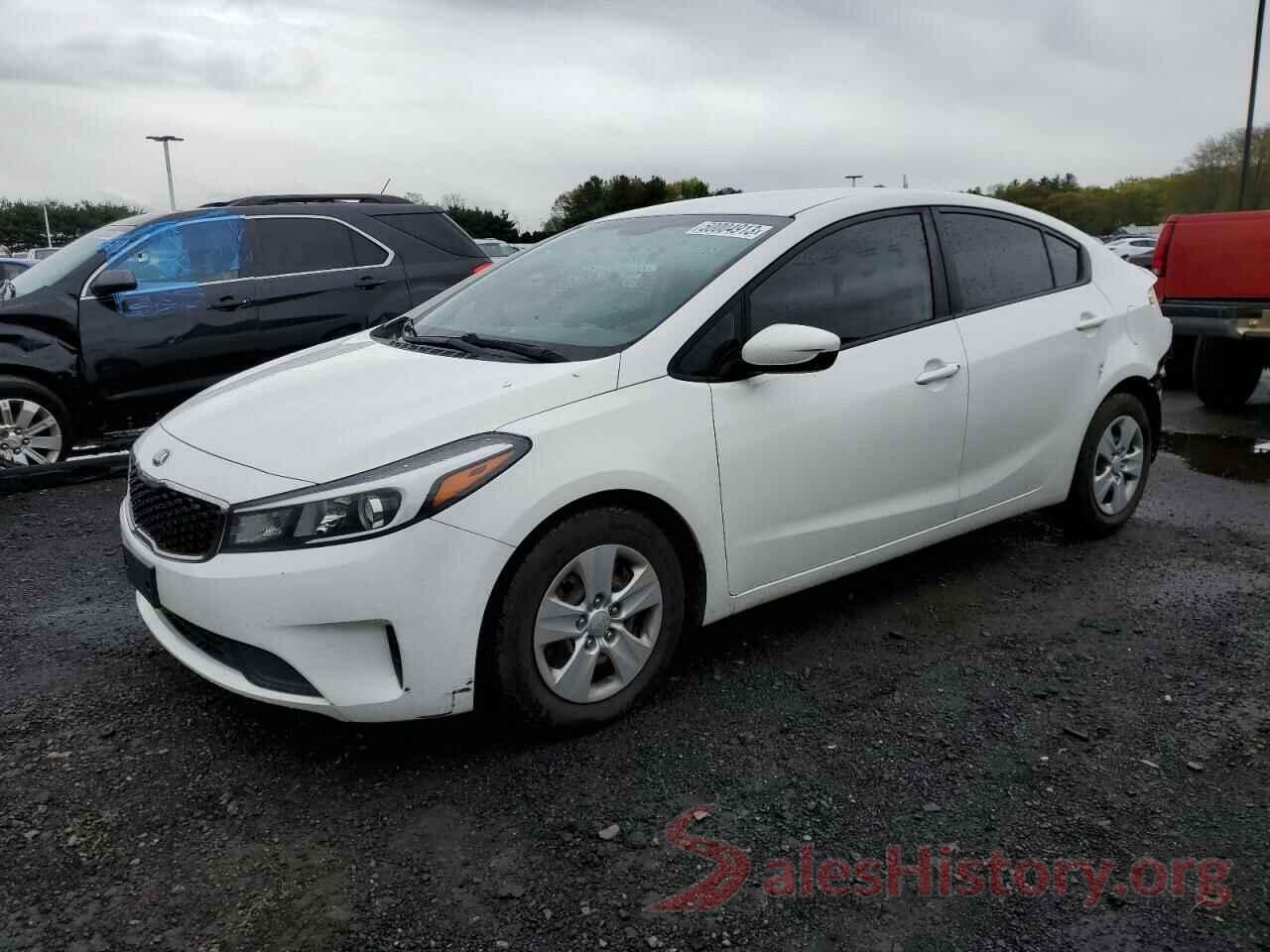 3KPFK4A7XHE049877 2017 KIA FORTE