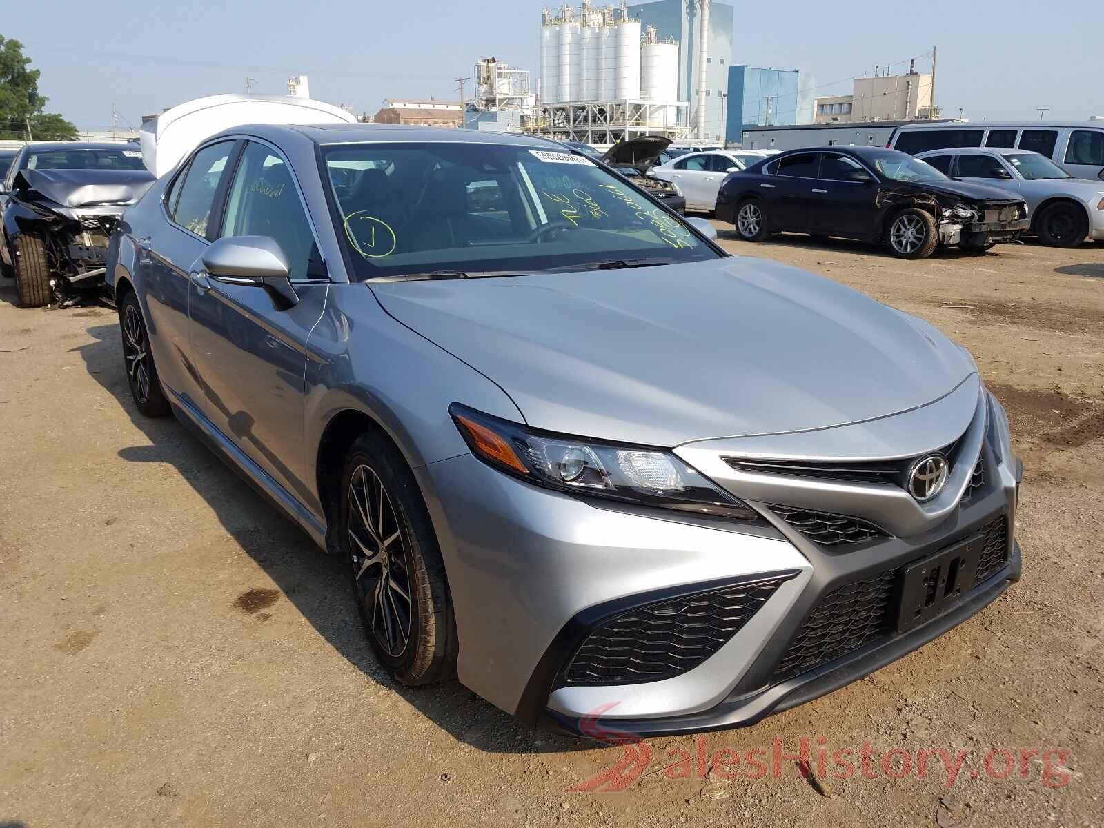 4T1G11BK2MU039957 2021 TOYOTA CAMRY