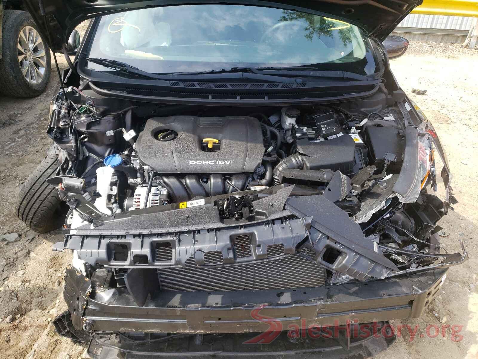 3KPFK4A7XJE208354 2018 KIA FORTE