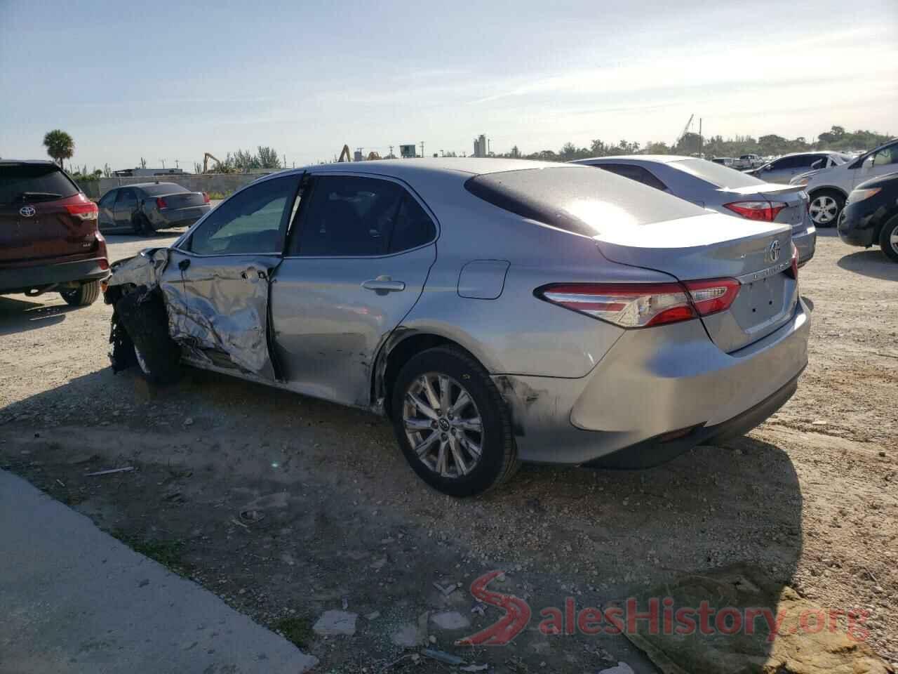 4T1B11HK2JU557421 2018 TOYOTA CAMRY