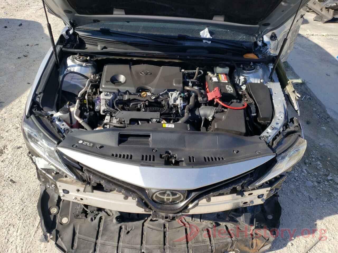 4T1B11HK2JU557421 2018 TOYOTA CAMRY