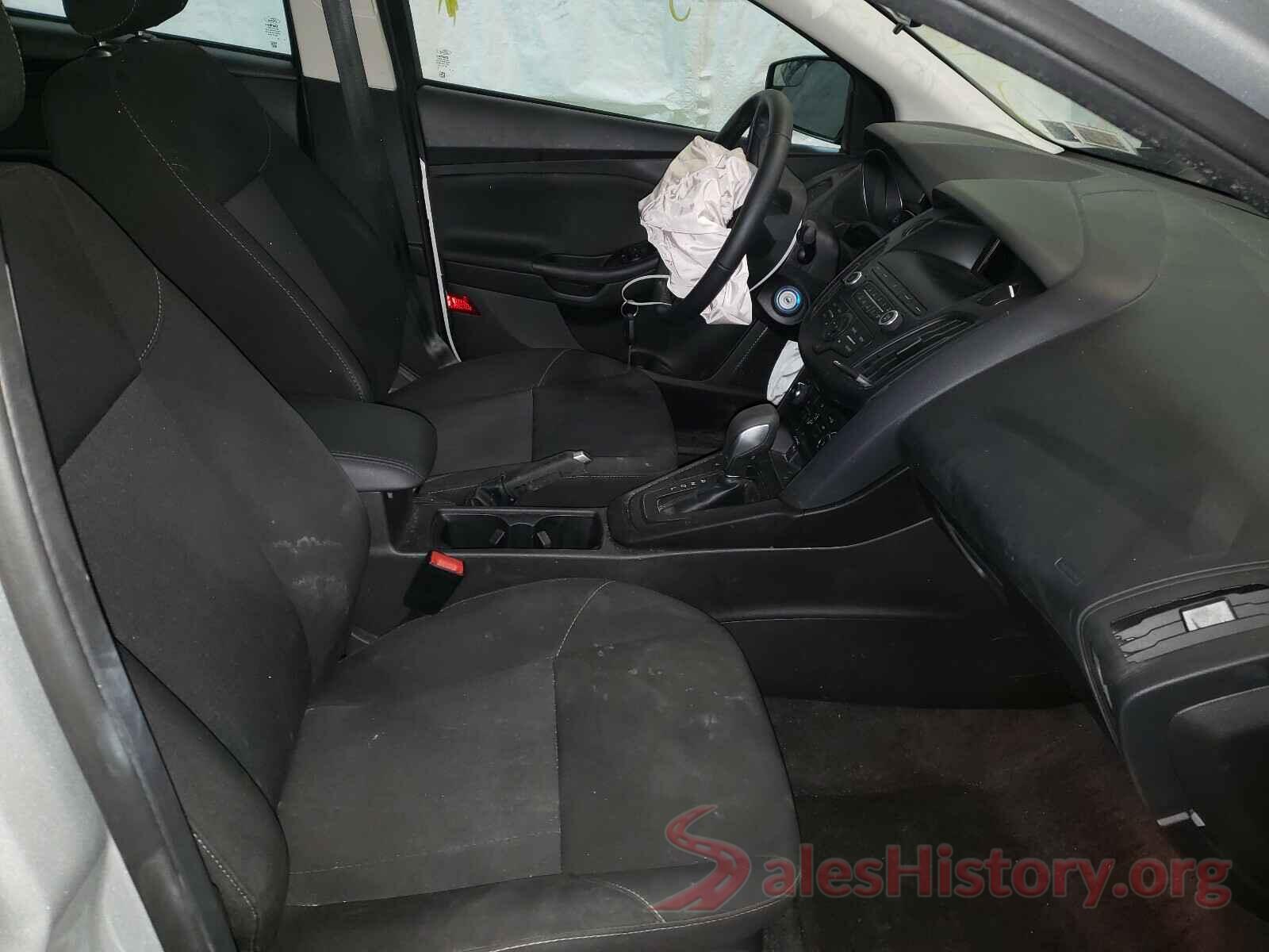 1FADP3F23JL228104 2018 FORD FOCUS