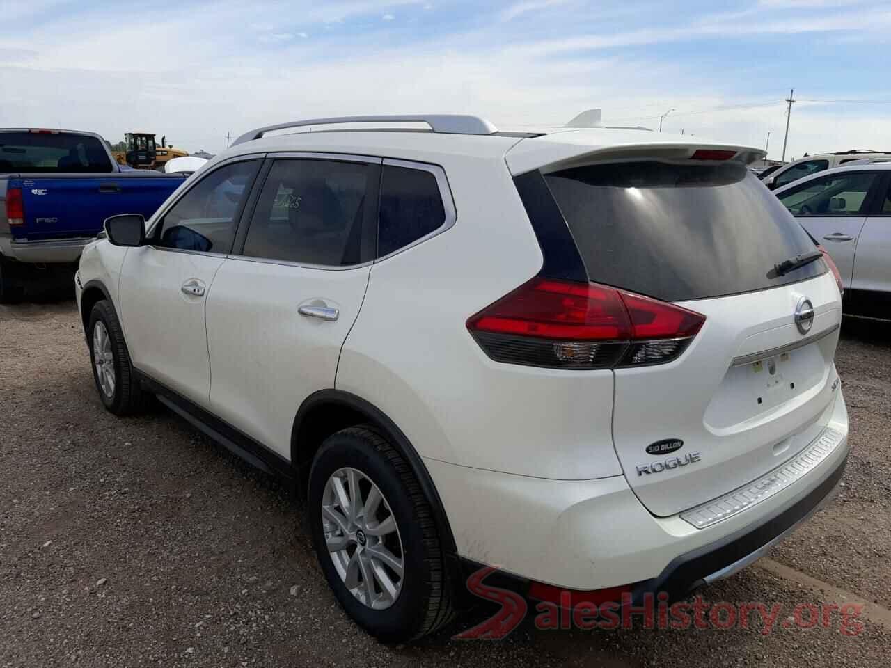 KNMAT2MV2HP594266 2017 NISSAN ROGUE