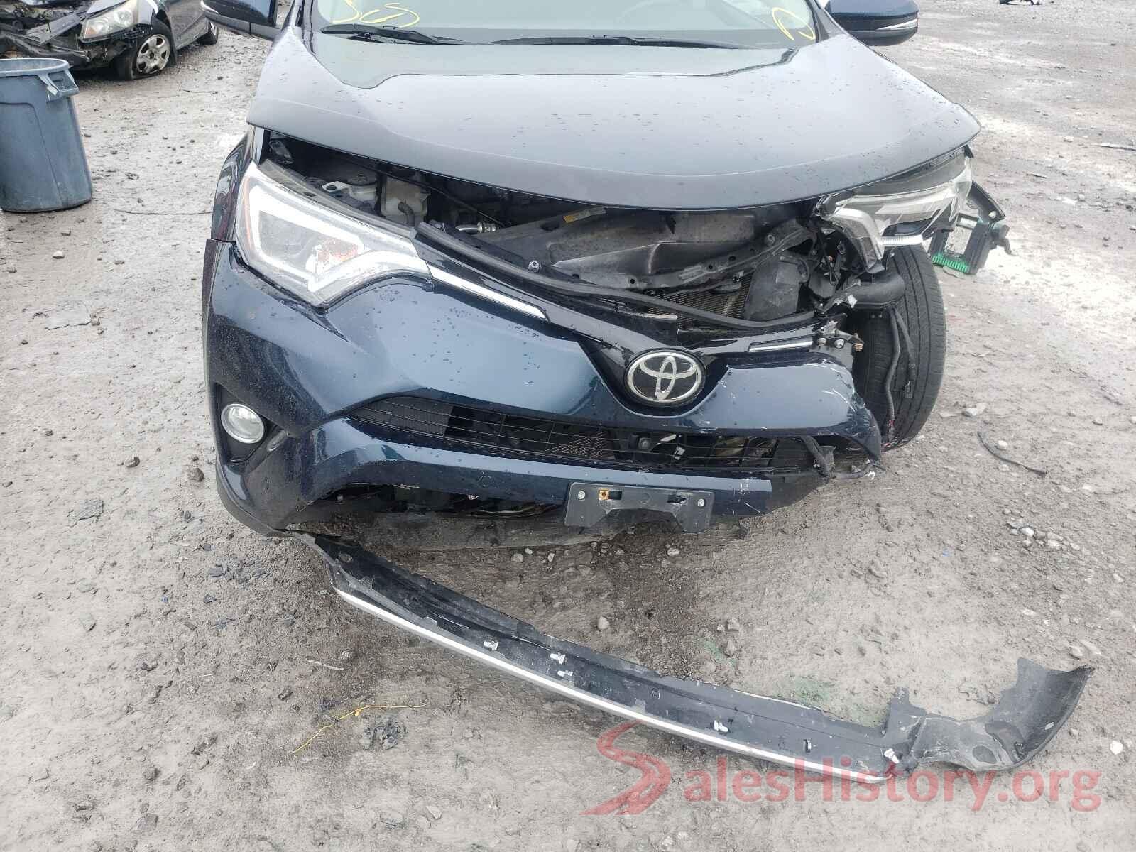 2T3DFREV4HW553136 2017 TOYOTA RAV4