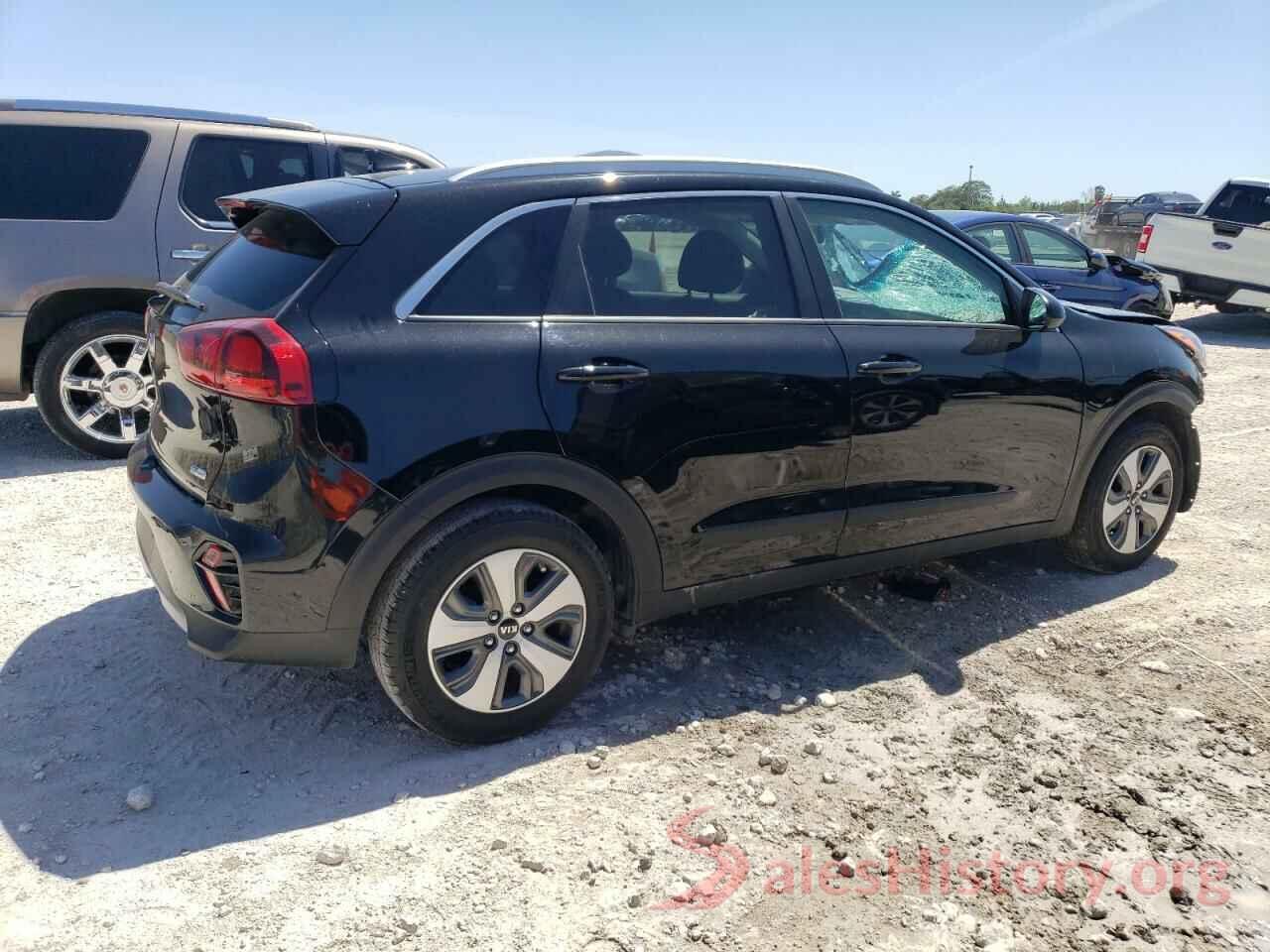 KNDCB3LC6L5419864 2020 KIA NIRO