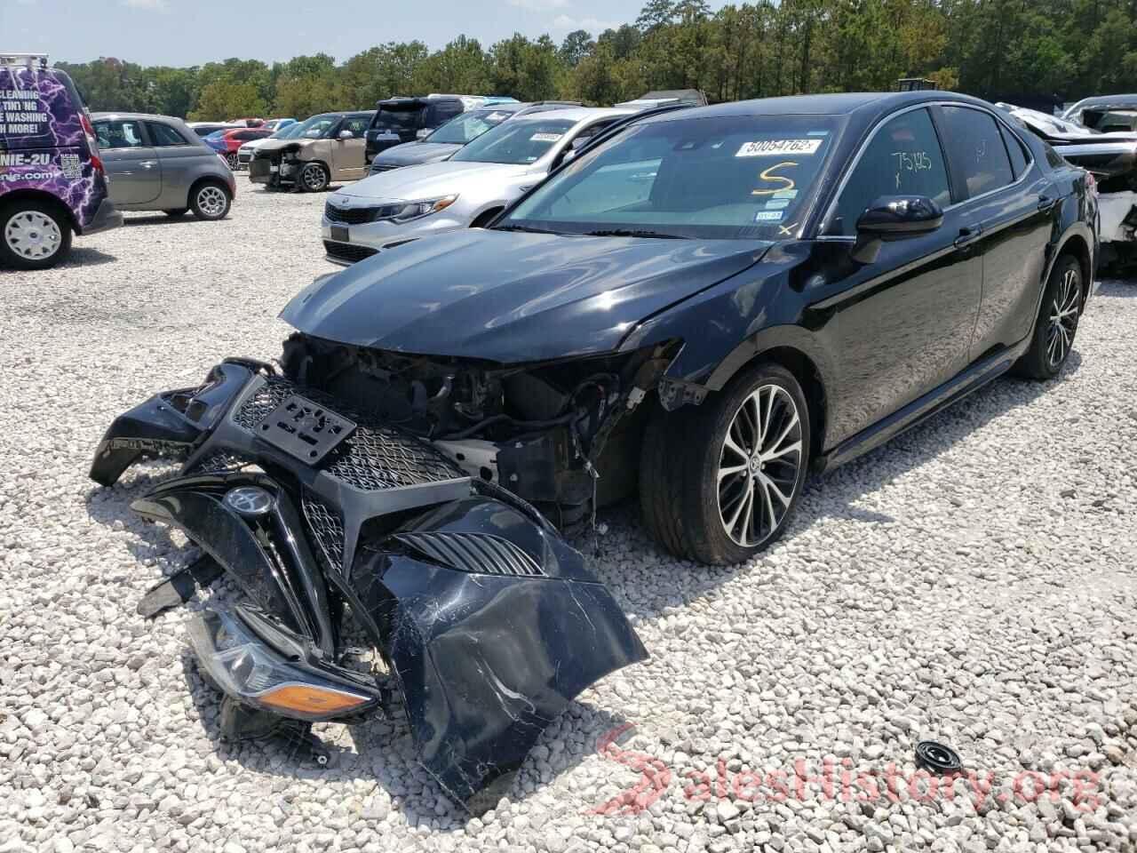 4T1B11HK0JU093982 2018 TOYOTA CAMRY