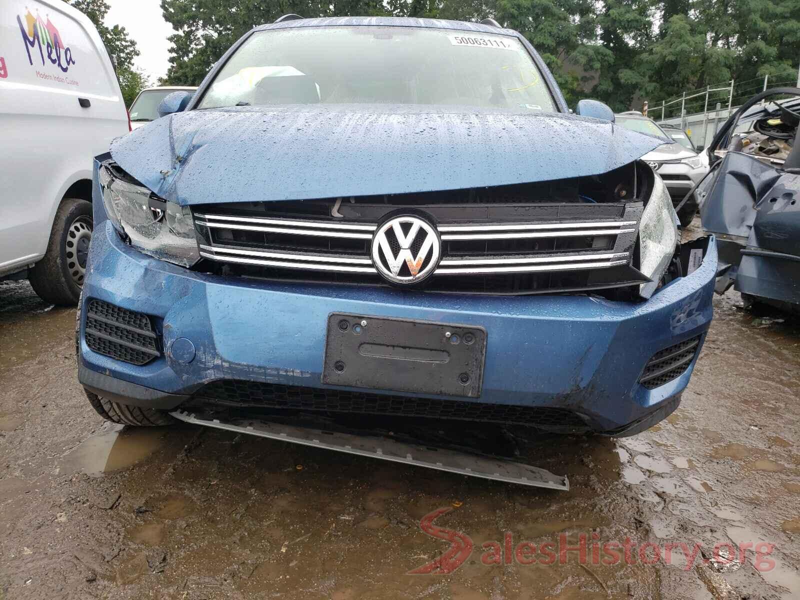 WVGBV7AX7HK028260 2017 VOLKSWAGEN TIGUAN