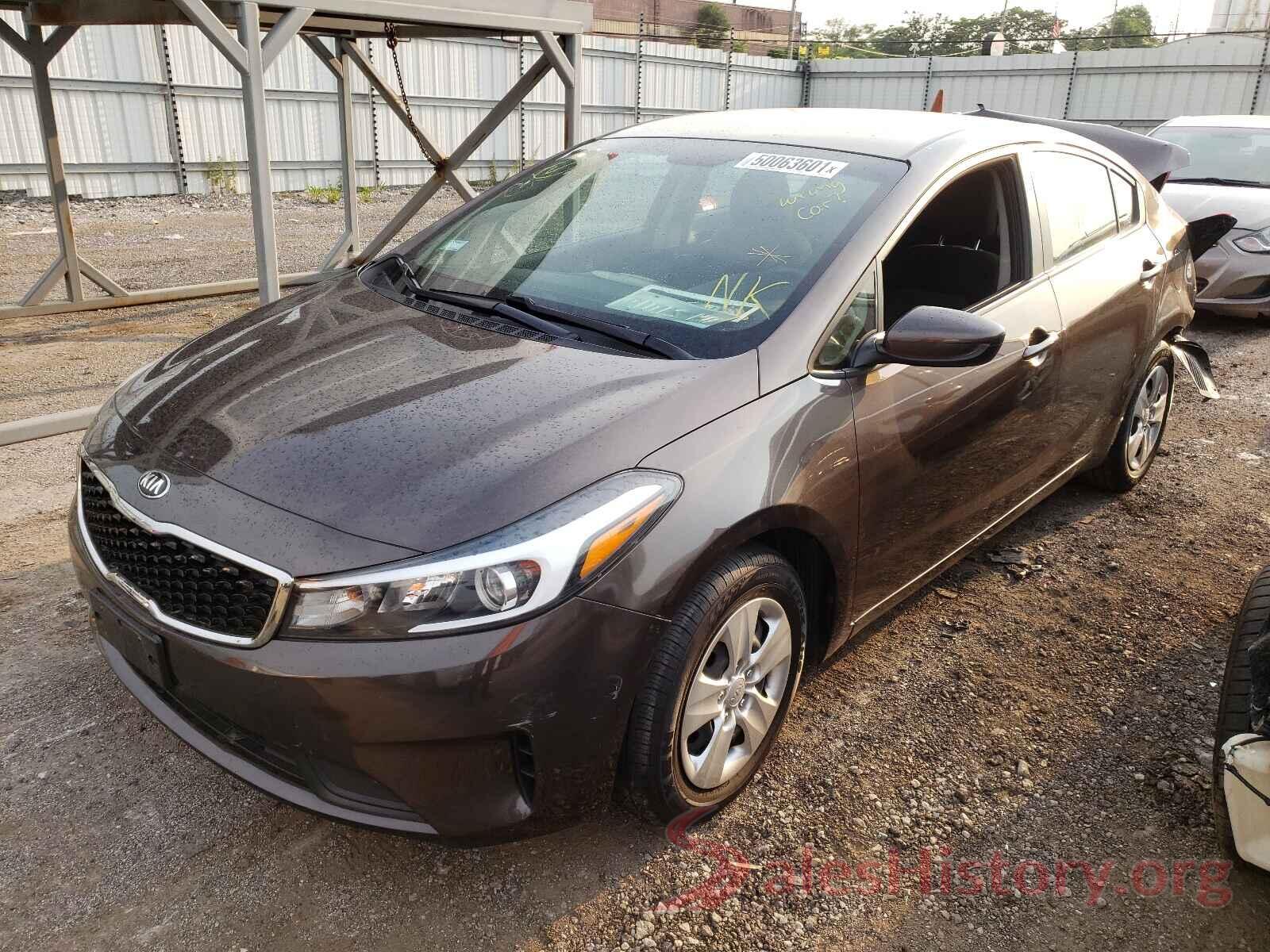 3KPFK4A7XHE156217 2017 KIA FORTE