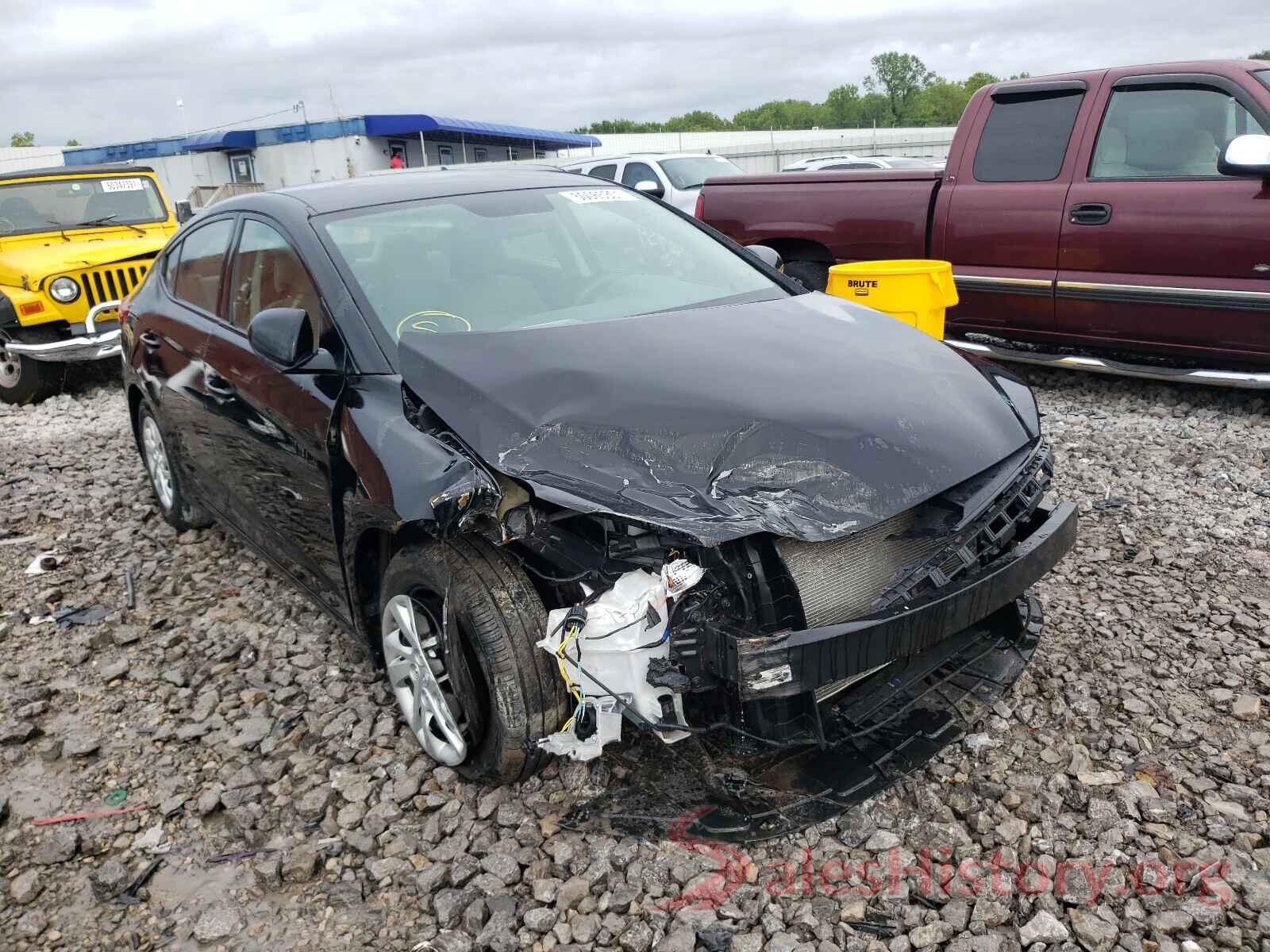 5NPD74LF4JH273435 2018 HYUNDAI ELANTRA