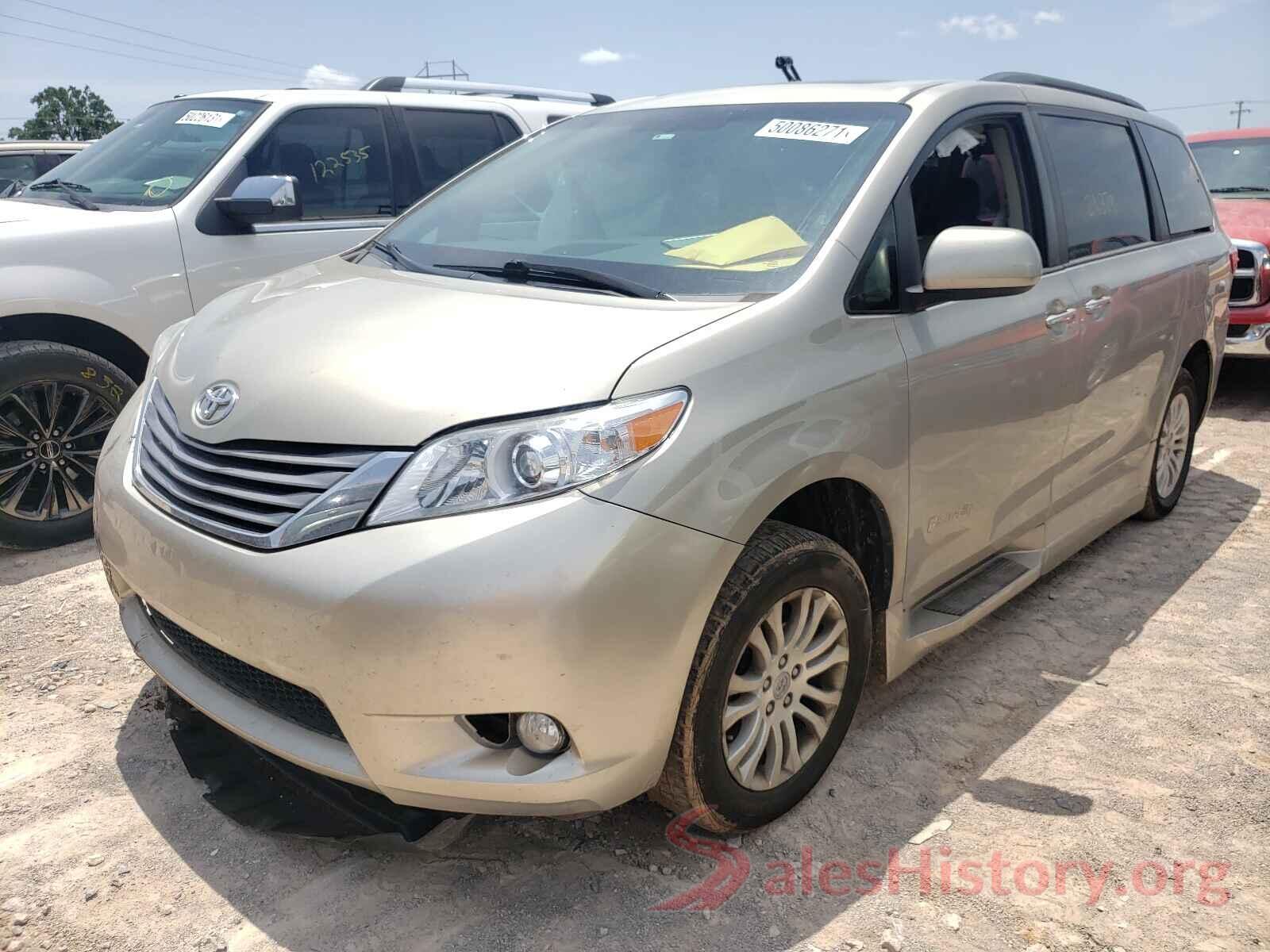 5TDYZ3DC8HS813237 2017 TOYOTA SIENNA