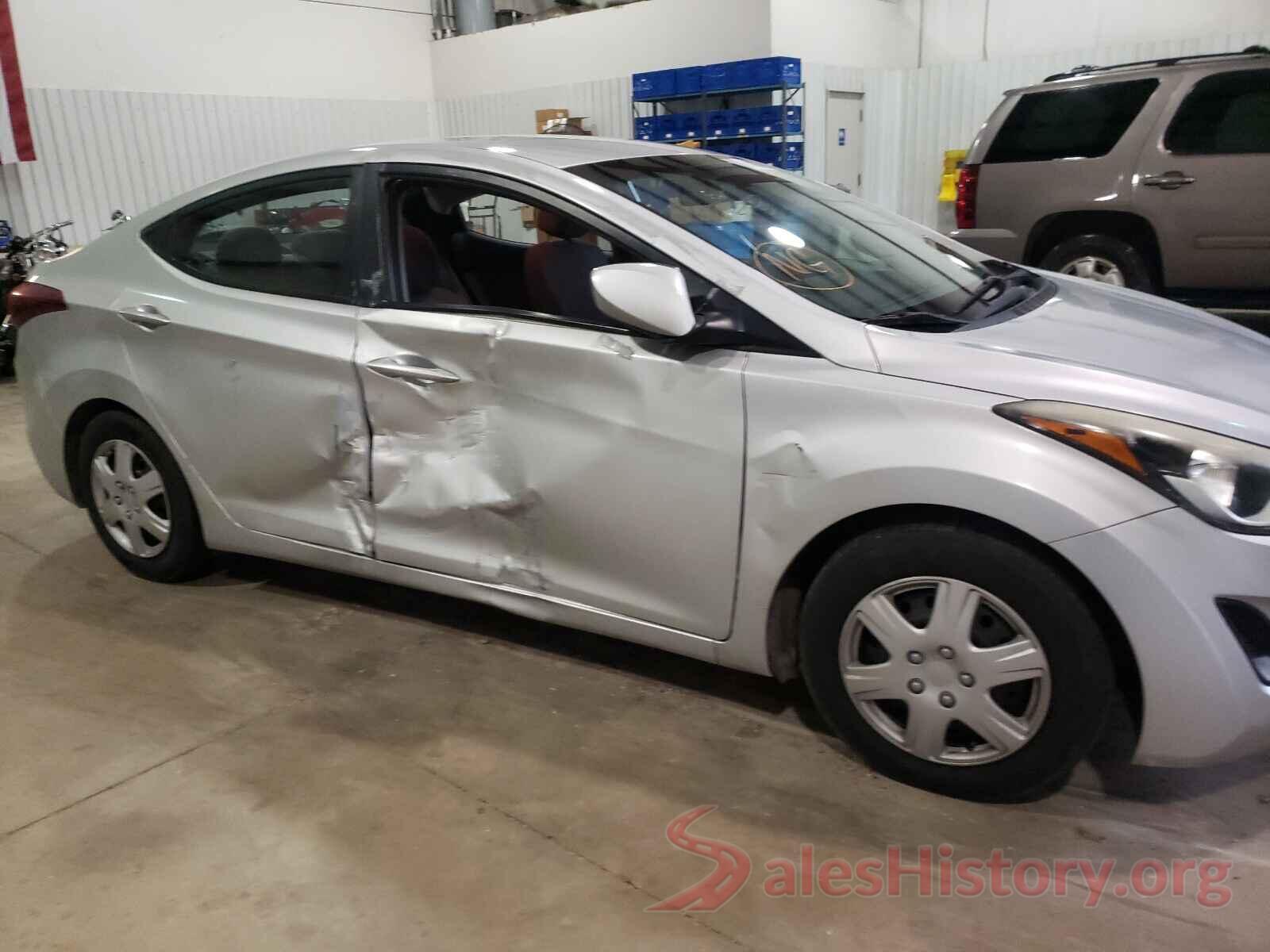 5NPDH4AEXGH696956 2016 HYUNDAI ELANTRA