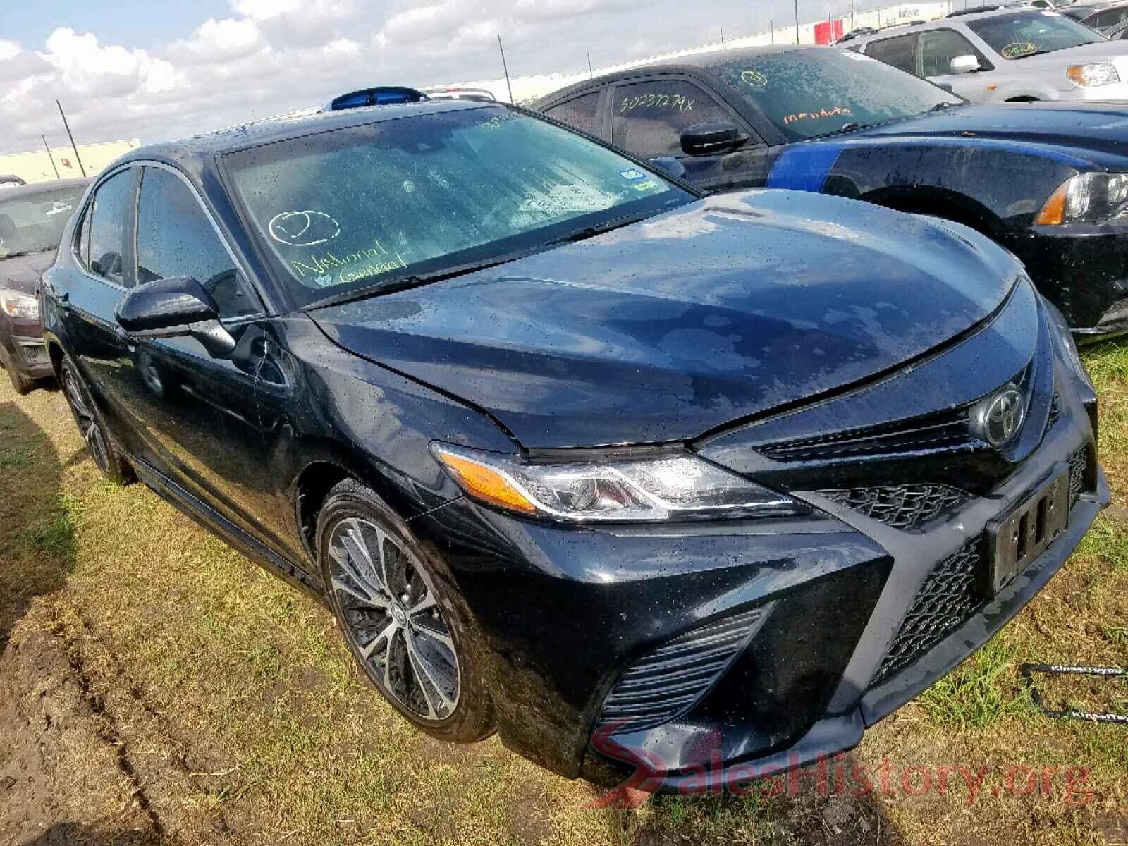 4T1B11HK4JU659089 2018 TOYOTA CAMRY