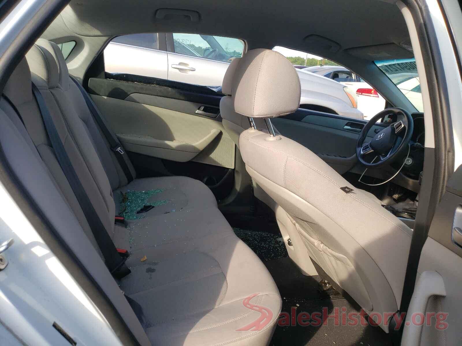 5NPE24AF4JH685800 2018 HYUNDAI SONATA