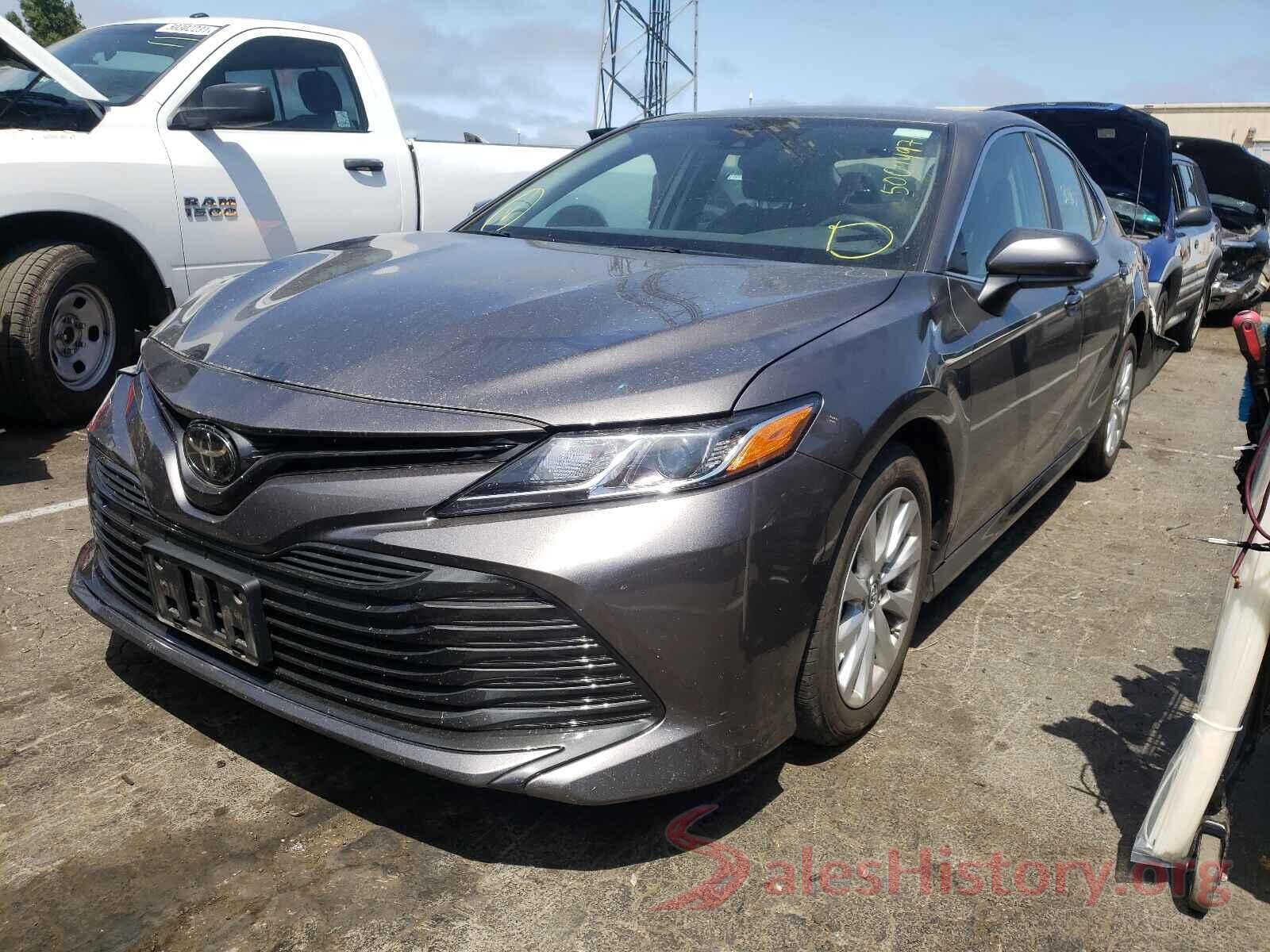 4T1B11HKXKU263864 2019 TOYOTA CAMRY