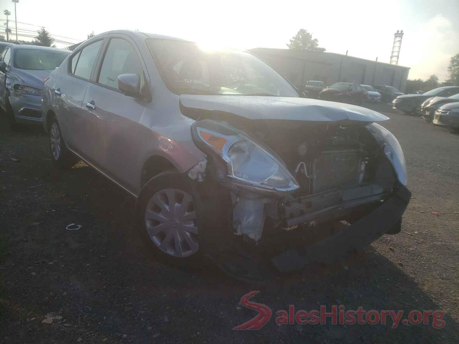 3N1CN7AP2HK431319 2017 NISSAN VERSA