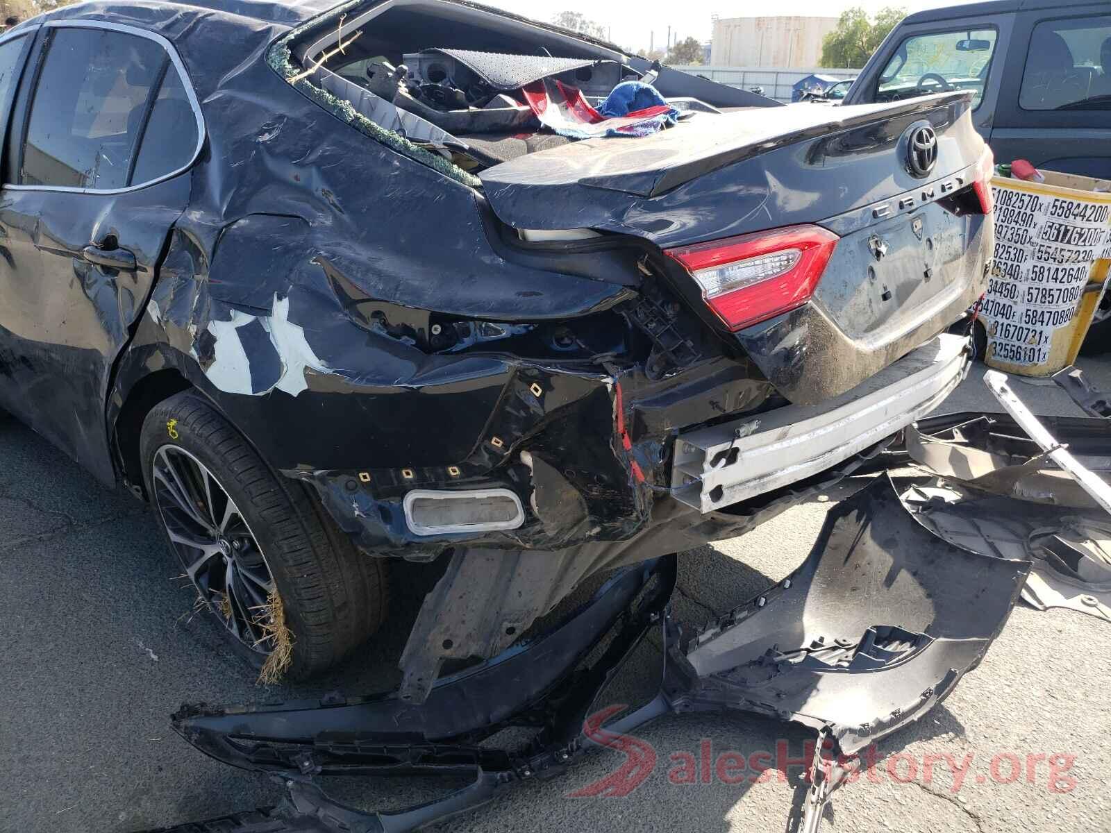 JTNB11HK3J3014097 2018 TOYOTA CAMRY