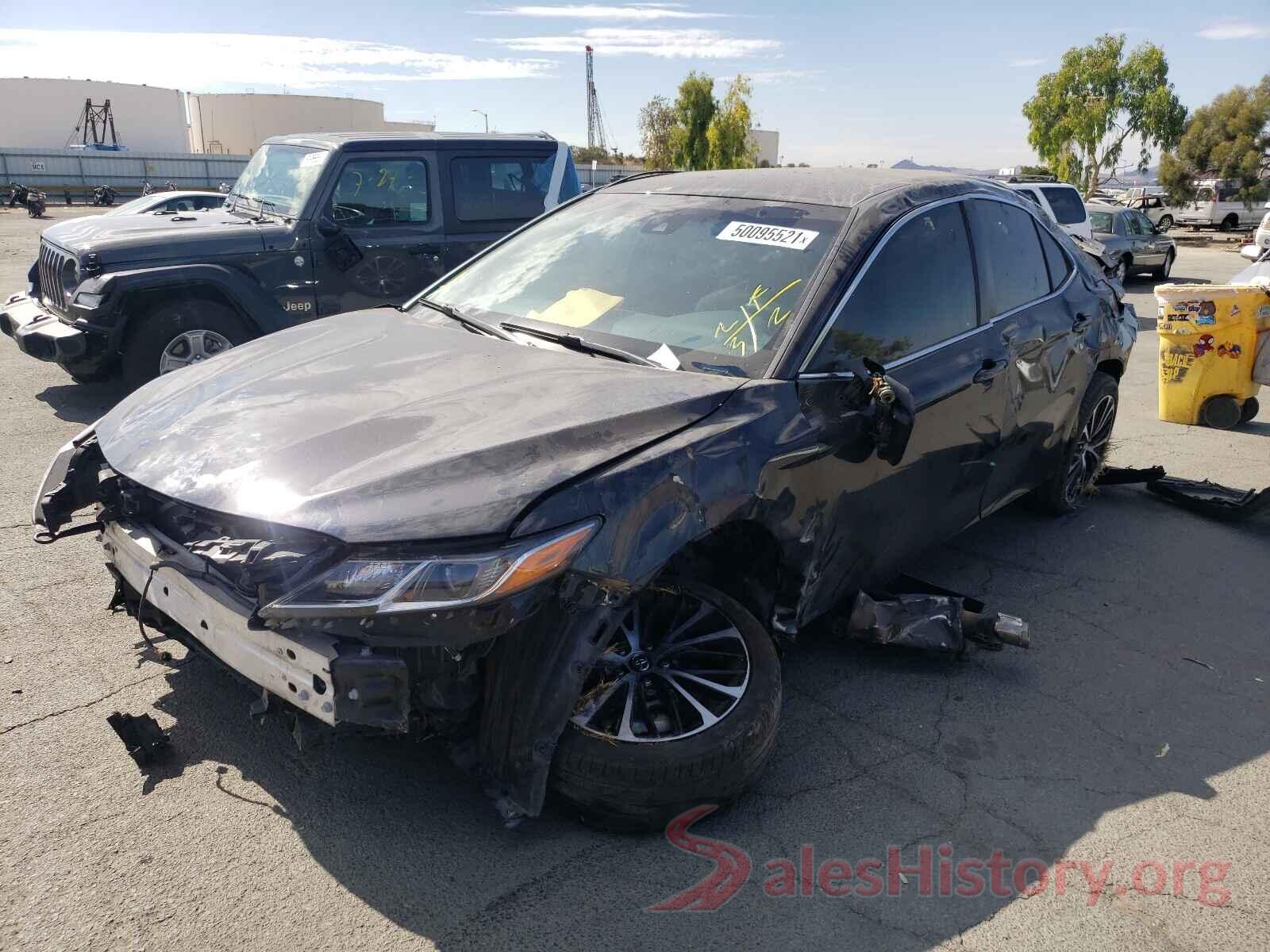 JTNB11HK3J3014097 2018 TOYOTA CAMRY