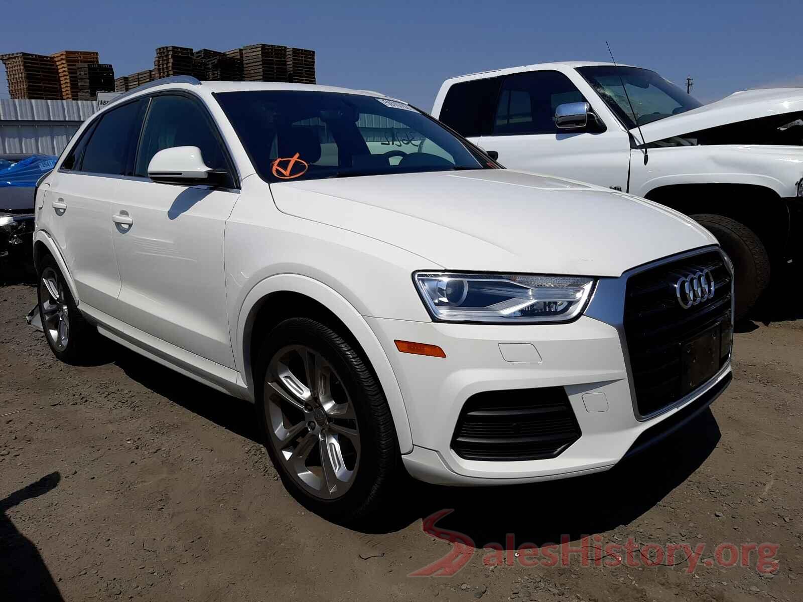 WA1HCCFS0HR009898 2017 AUDI Q3