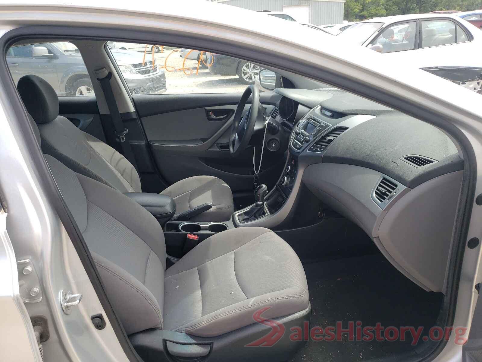 5NPDH4AE2GH735569 2016 HYUNDAI ELANTRA