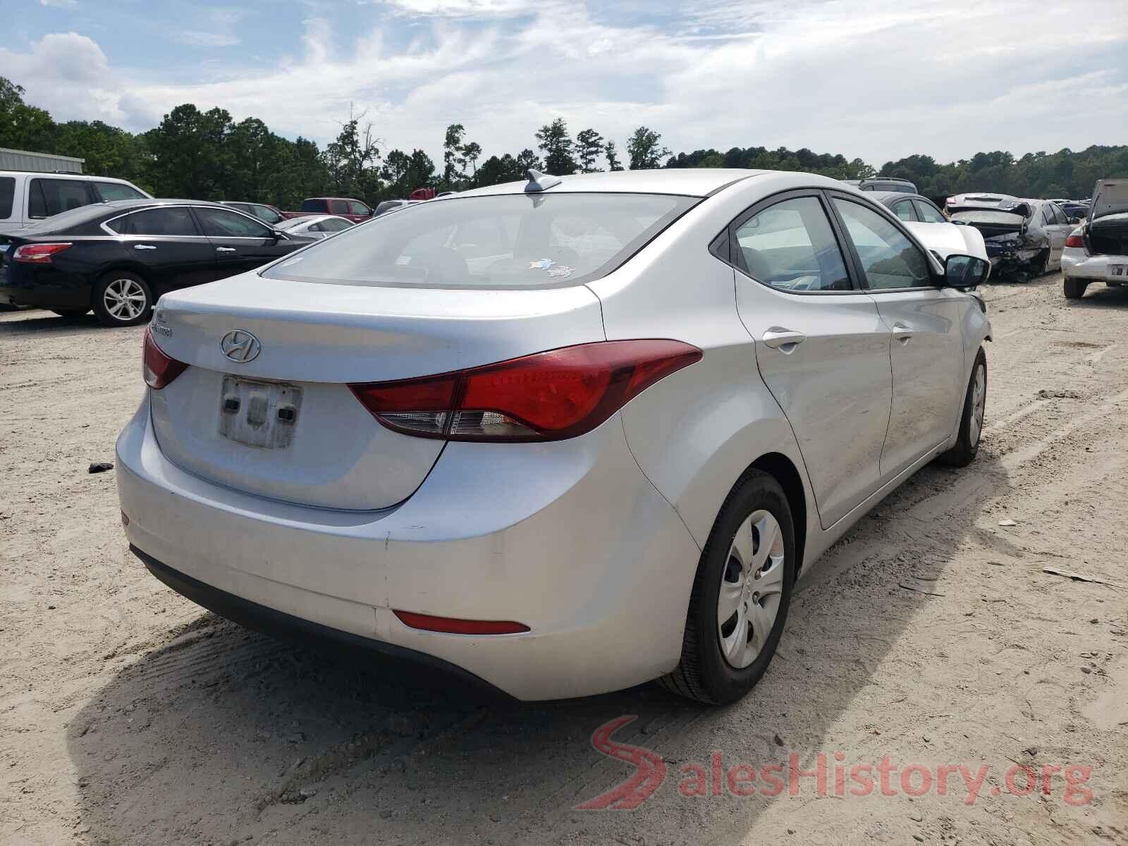 5NPDH4AE2GH735569 2016 HYUNDAI ELANTRA