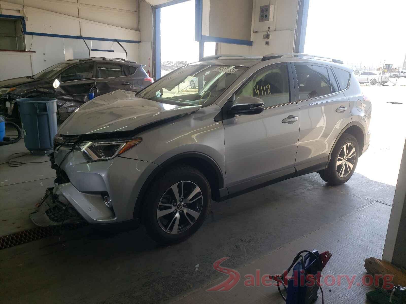 JTMRFREV0JD243459 2018 TOYOTA RAV4