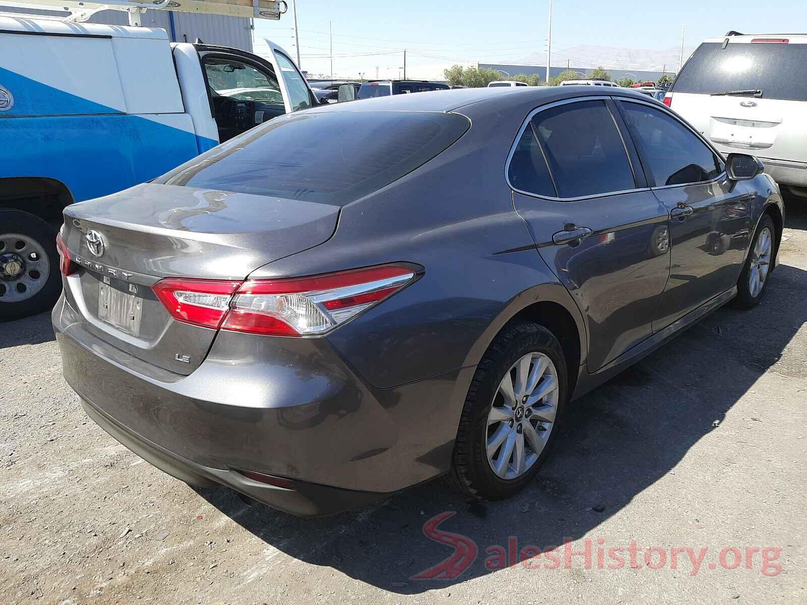 4T1B11HK9JU578959 2018 TOYOTA CAMRY