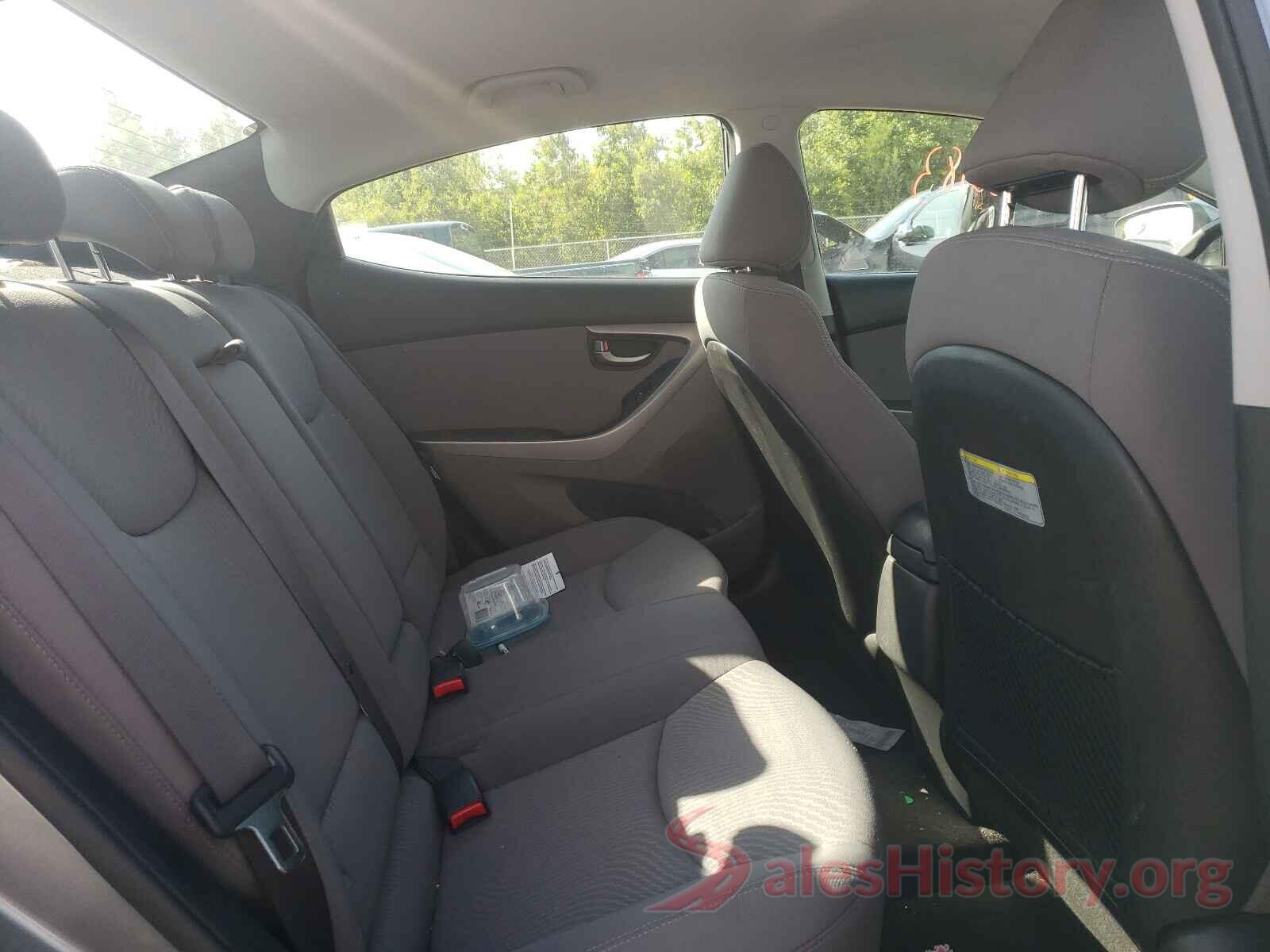 KMHDH4AEXGU585101 2016 HYUNDAI ELANTRA