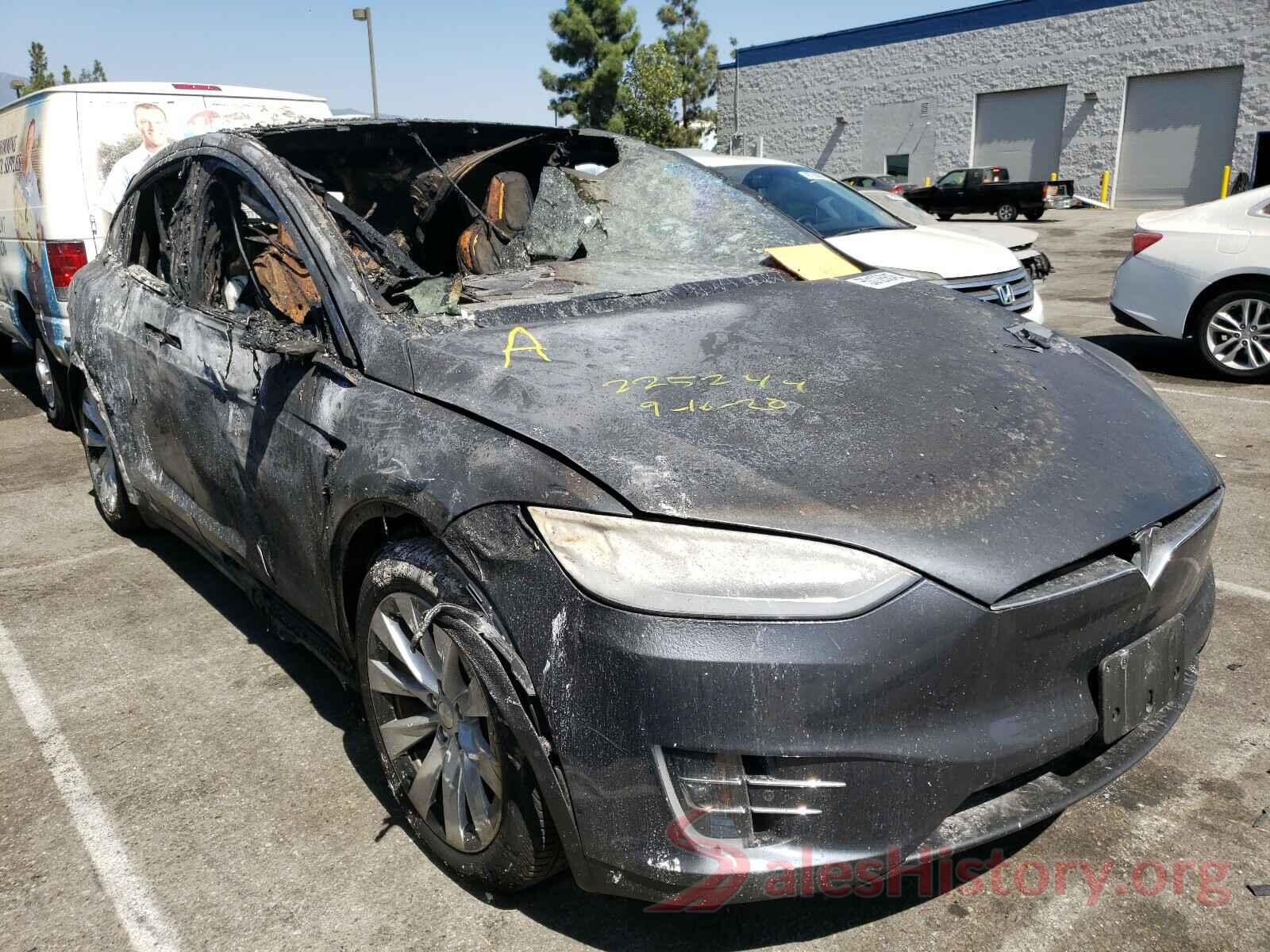 5YJXCDE2XKF160947 2019 TESLA MODEL X