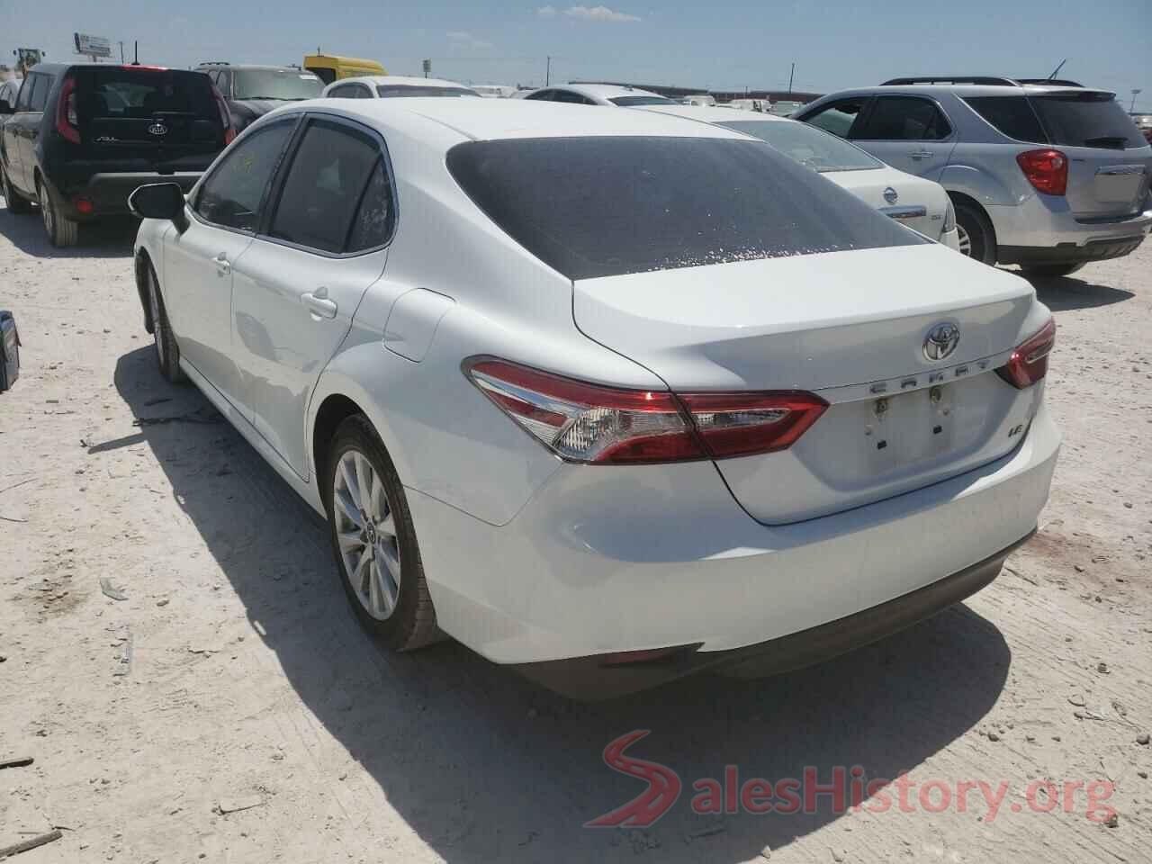 4T1B11HK2JU056142 2018 TOYOTA CAMRY