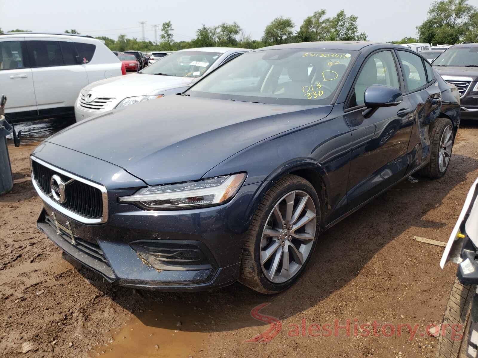 7JR102FK1KG013330 2019 VOLVO S60