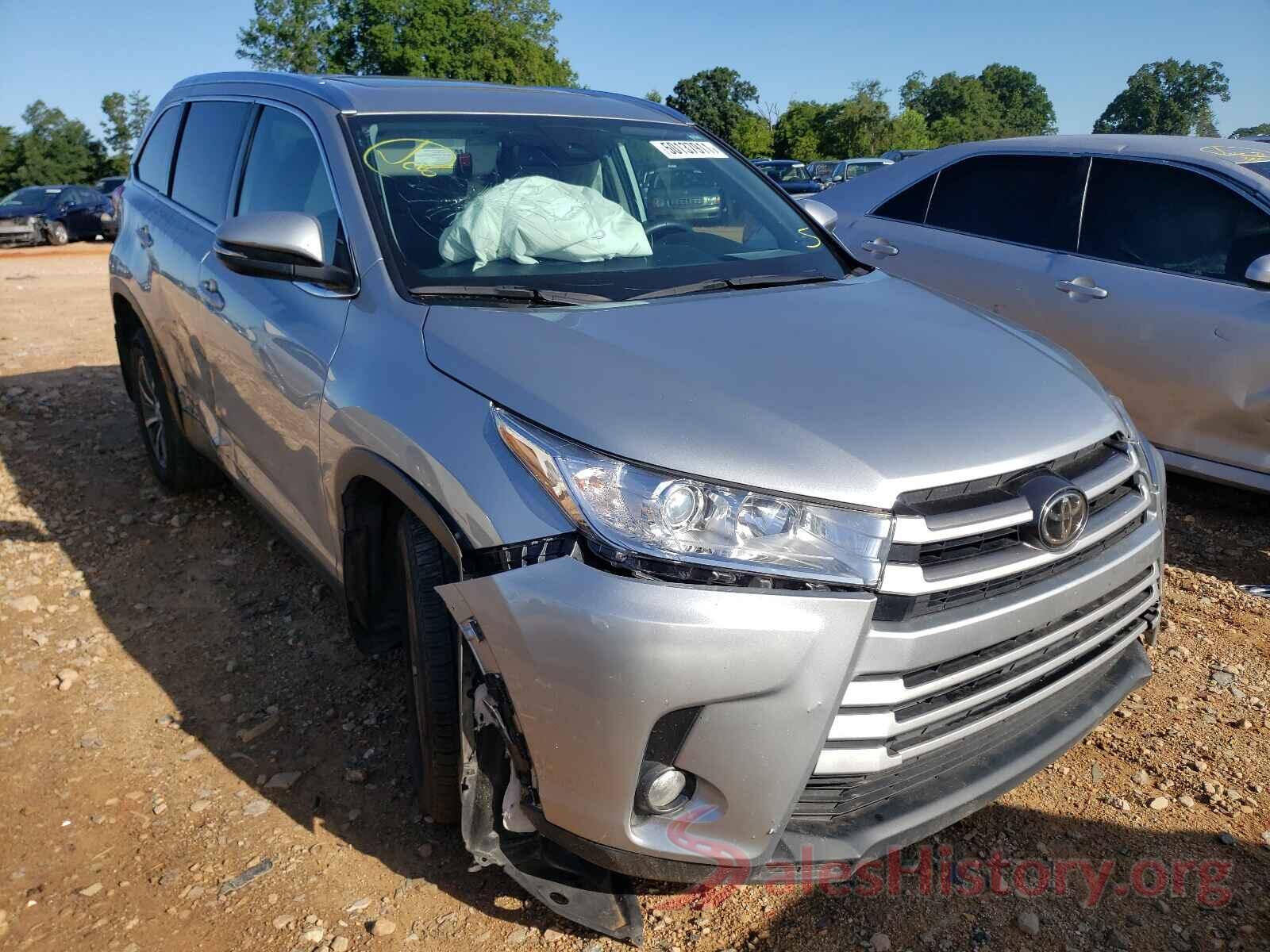 5TDJZRFH6KS990261 2019 TOYOTA HIGHLANDER