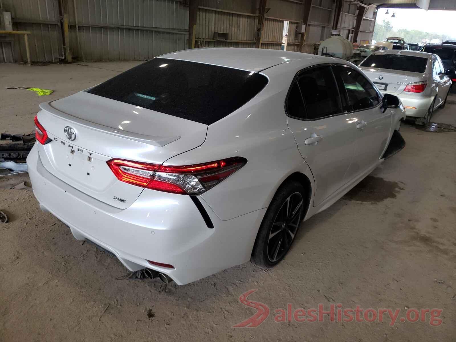 4T1B61HK4JU006070 2018 TOYOTA CAMRY